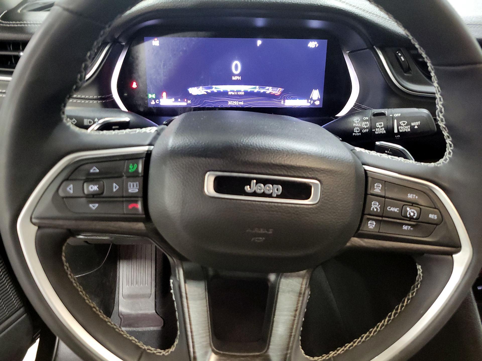 Thumbnail: 2023 Jeep Grand Cherokee - 10