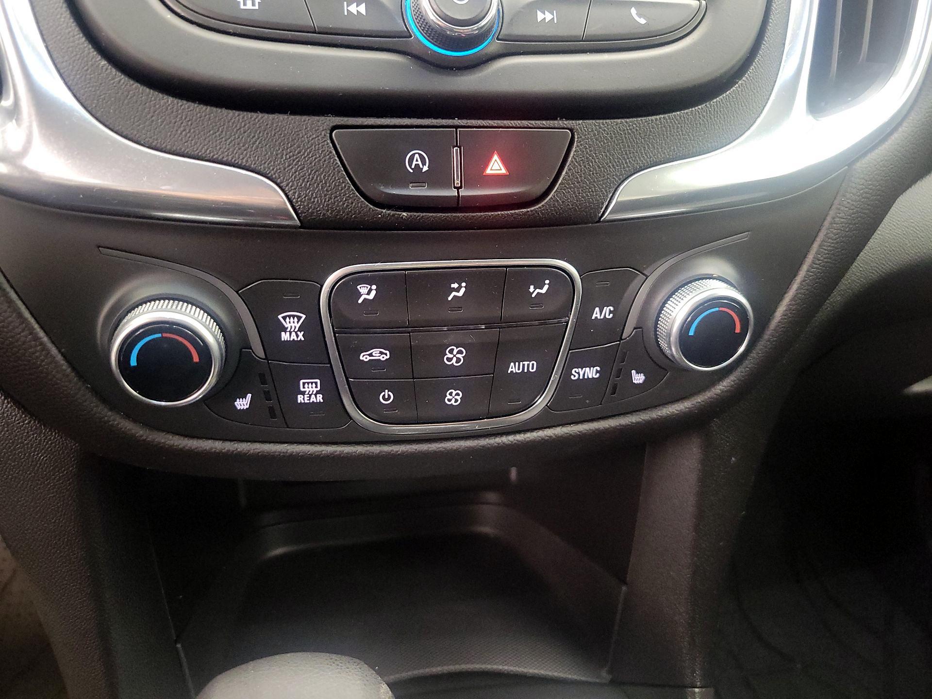 Thumbnail: 2022 Chevrolet Equinox - 16