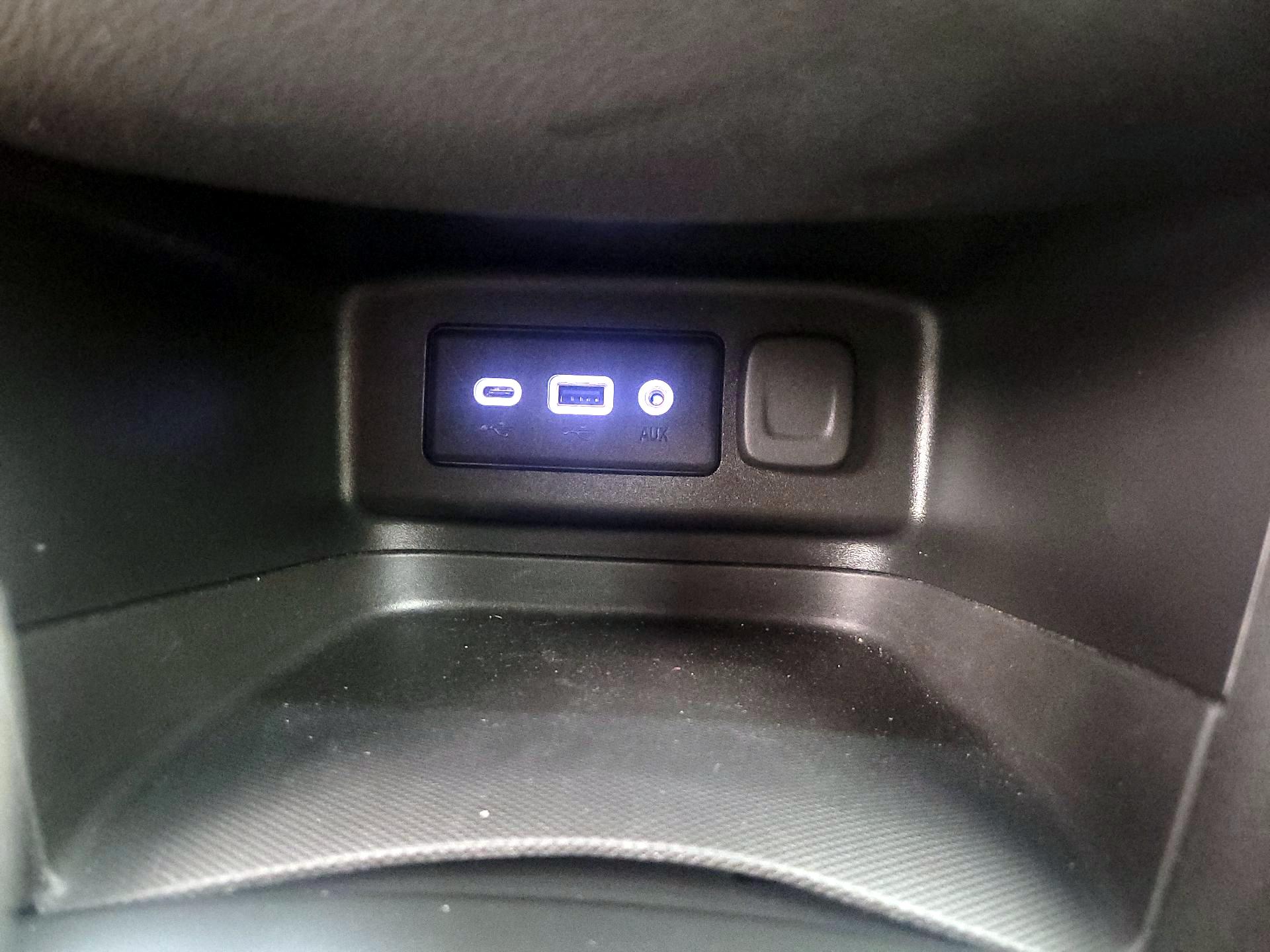 Thumbnail: 2022 Chevrolet Equinox - 18