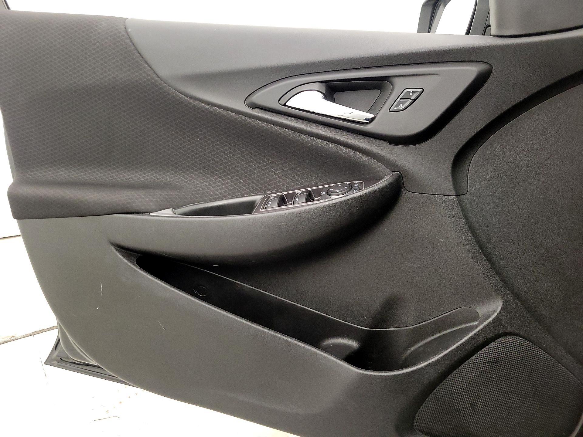 Thumbnail: 2022 Chevrolet Malibu - 12