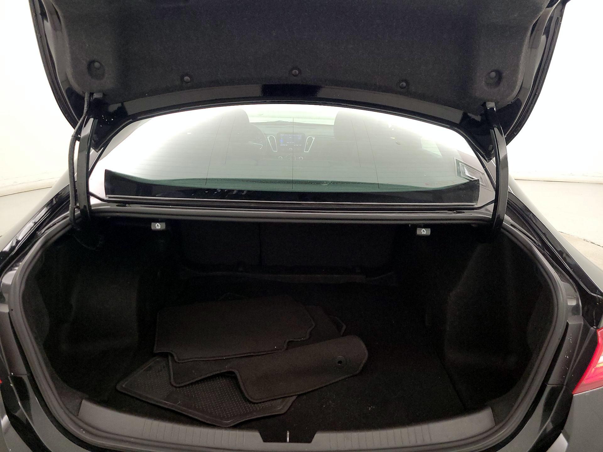 Thumbnail: 2022 Chevrolet Malibu - 20