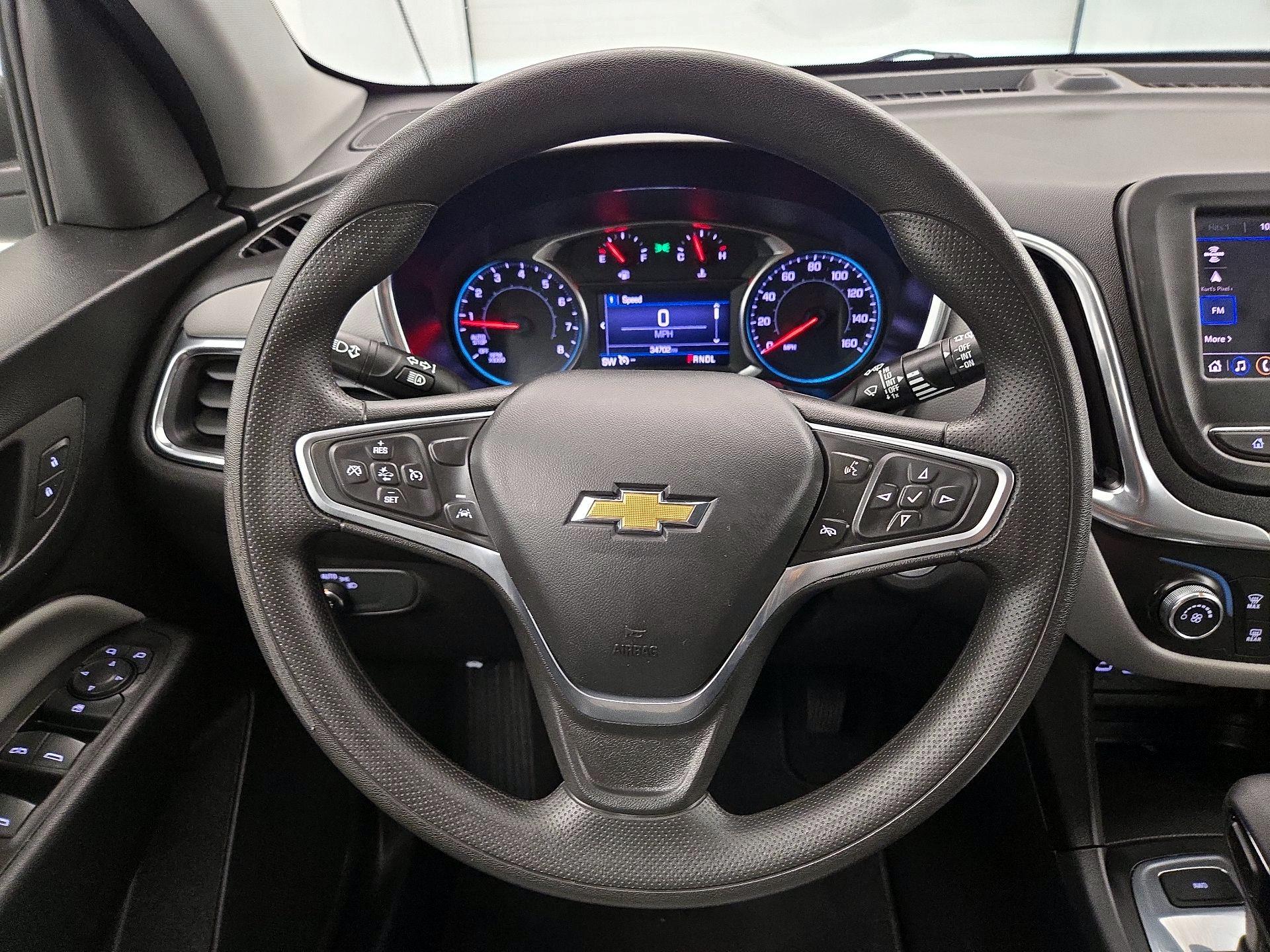 Thumbnail: 2022 Chevrolet Equinox - 10