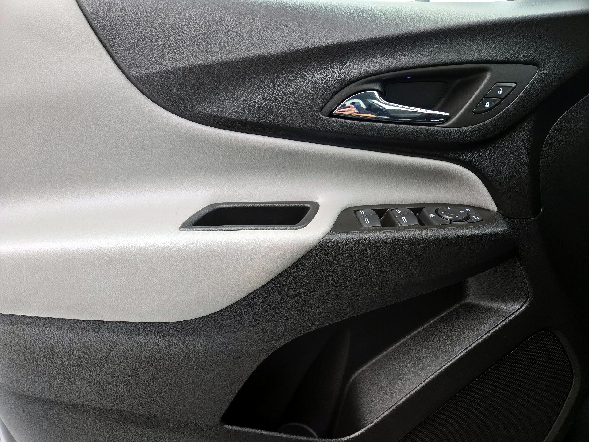 Thumbnail: 2022 Chevrolet Equinox - 12