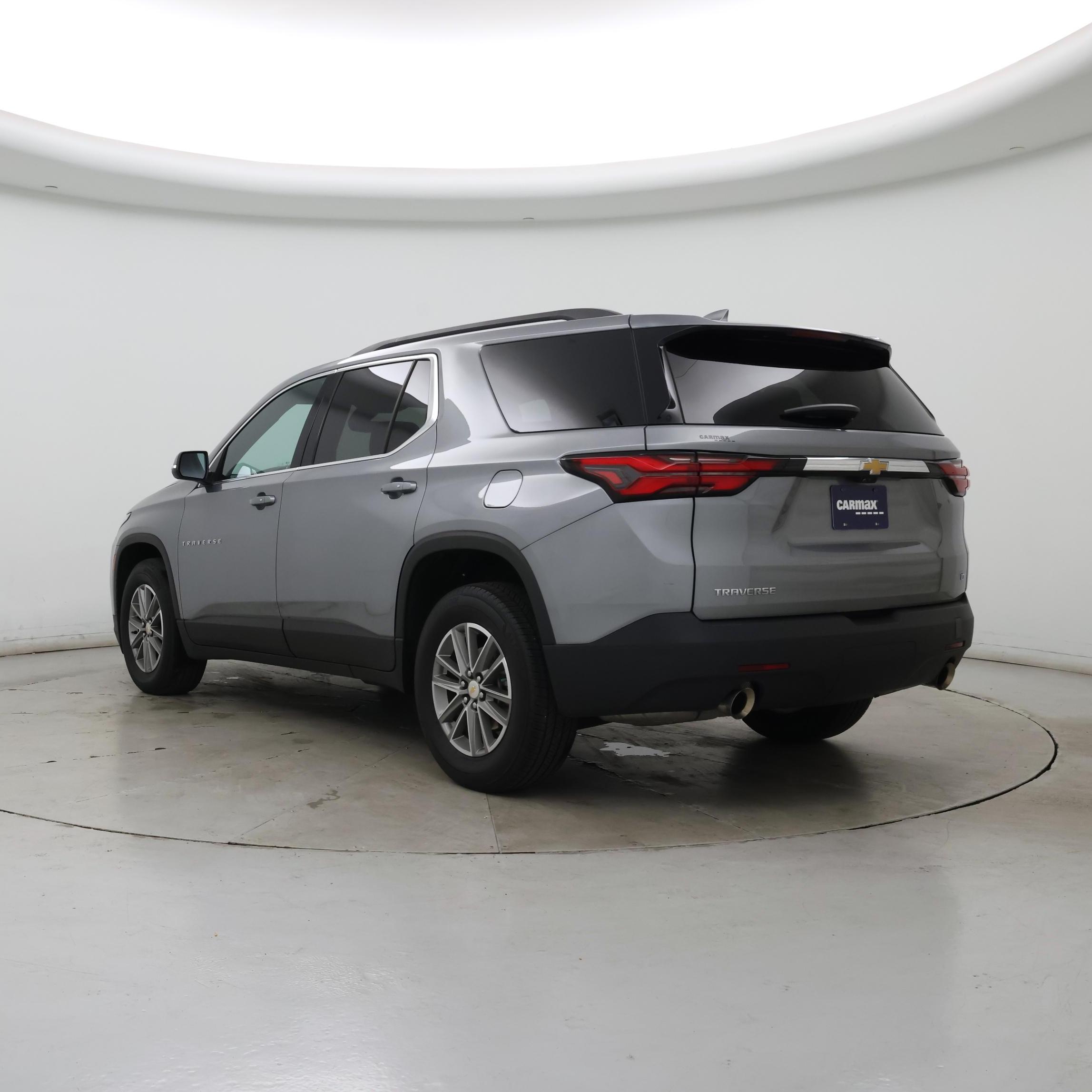 Thumbnail: 2023 Chevrolet Traverse - 2