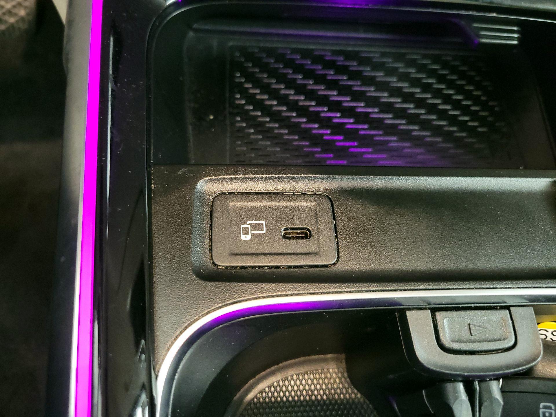 Thumbnail: 2022 Mercedes-Benz GLB - 19