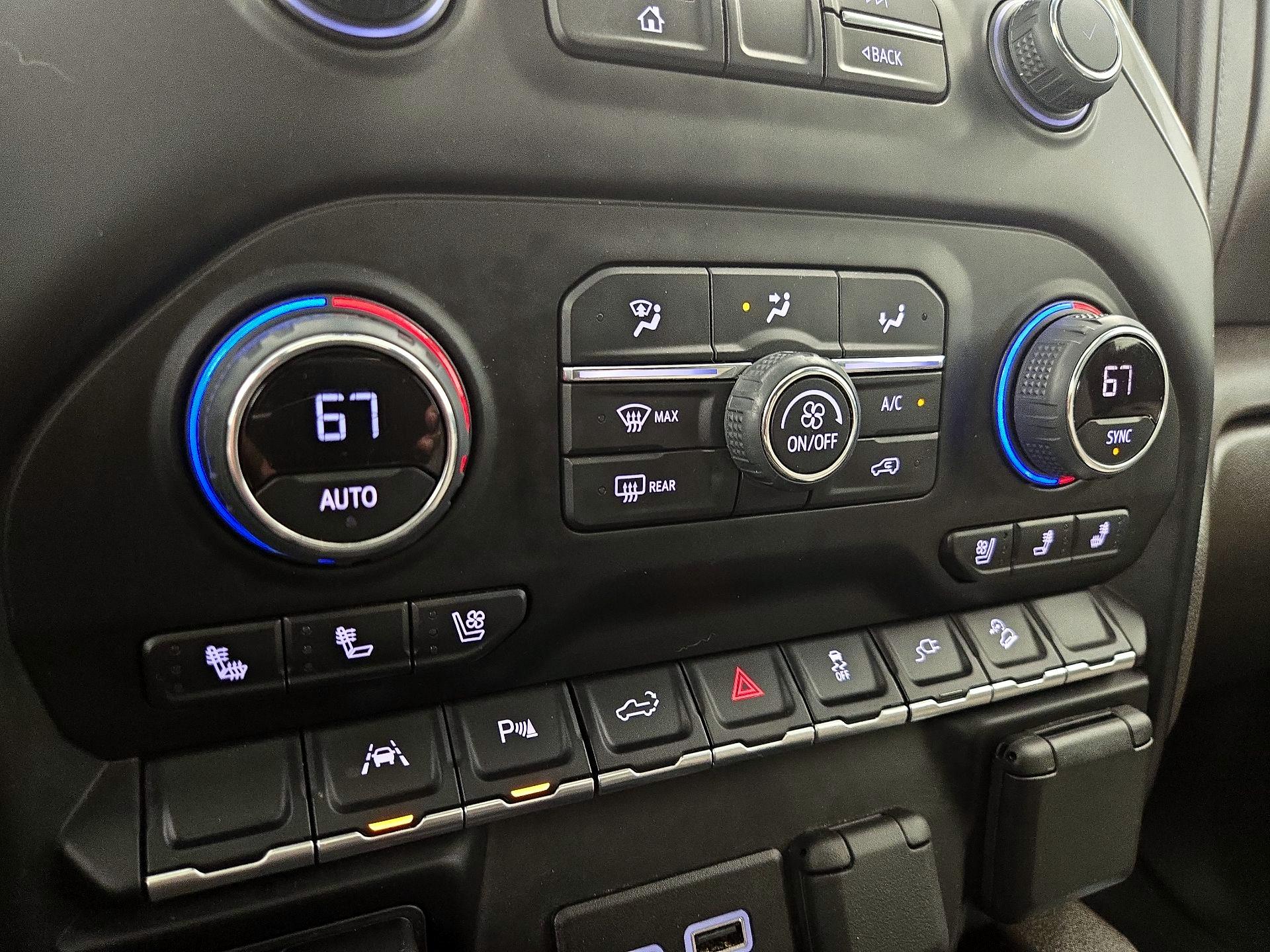 Thumbnail: 2022 Chevrolet Silverado 1500 - 17