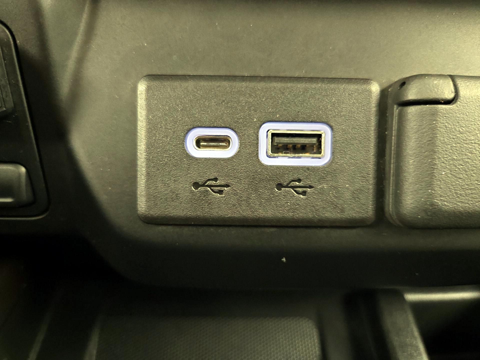 Thumbnail: 2022 Chevrolet Silverado 1500 - 19