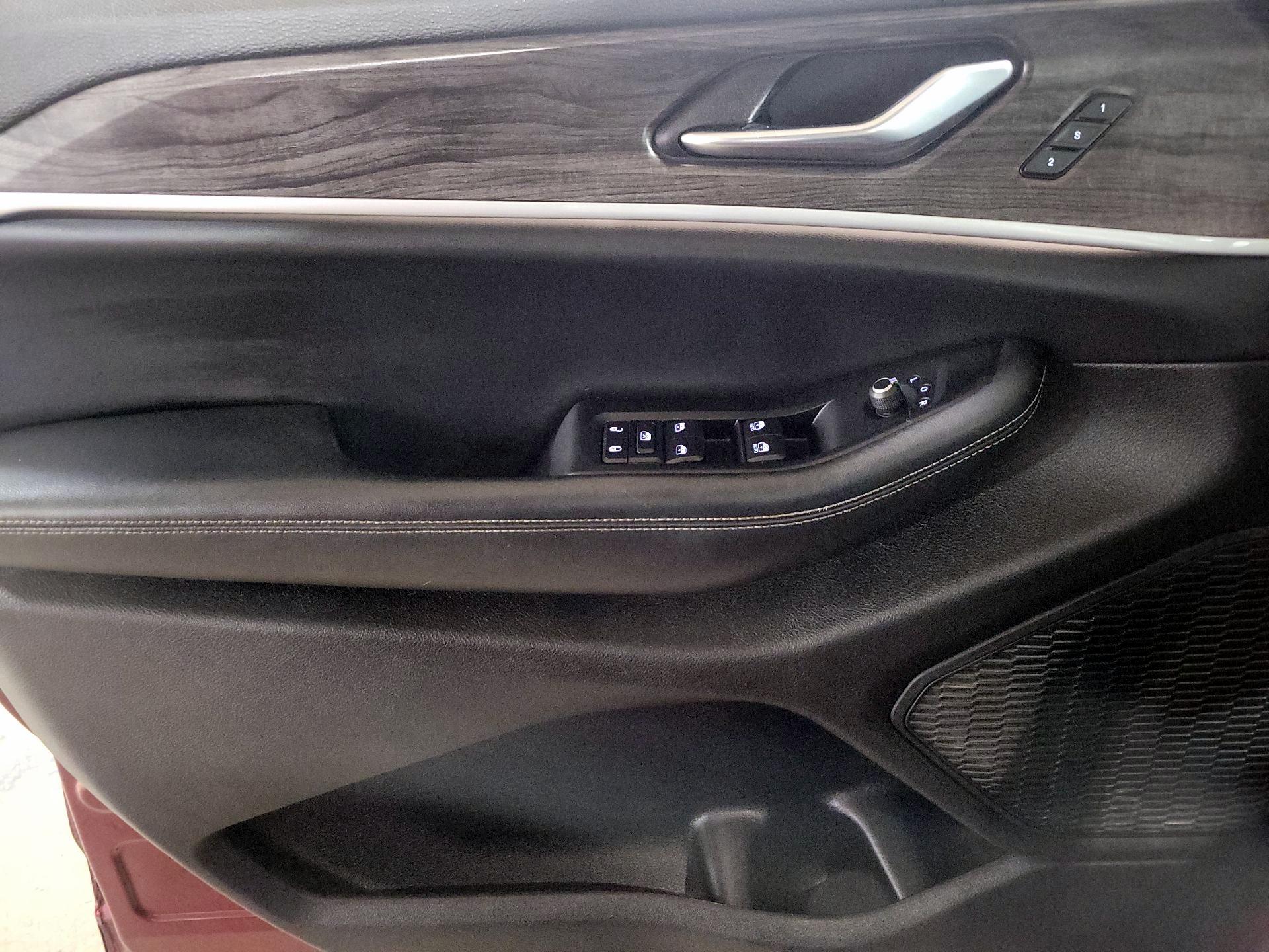 Thumbnail: 2023 Jeep Grand Cherokee - 12
