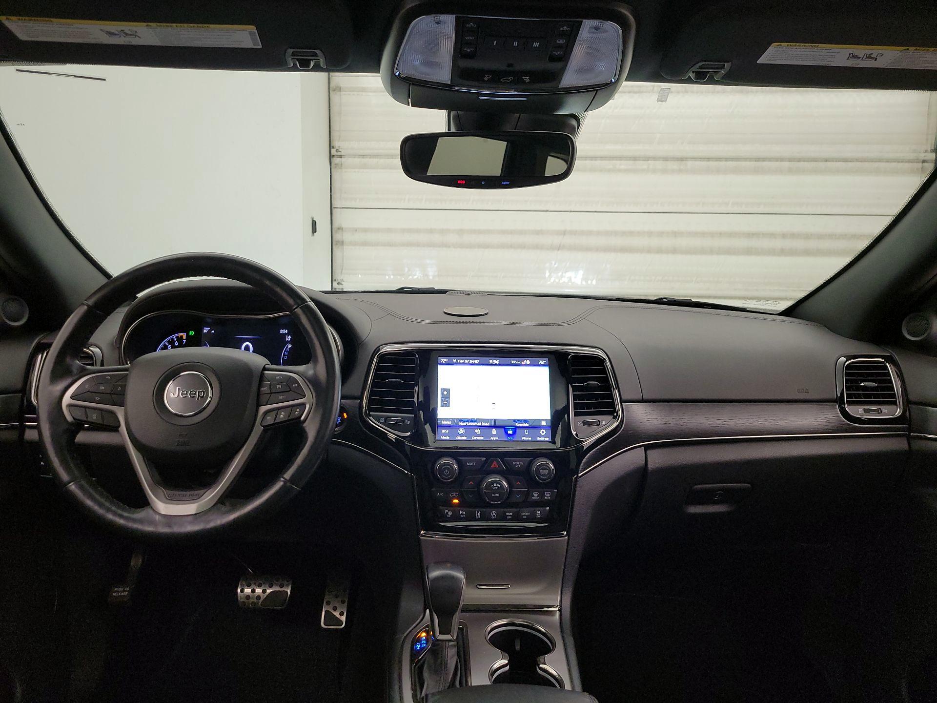 Thumbnail: 2020 Jeep Grand Cherokee - 9