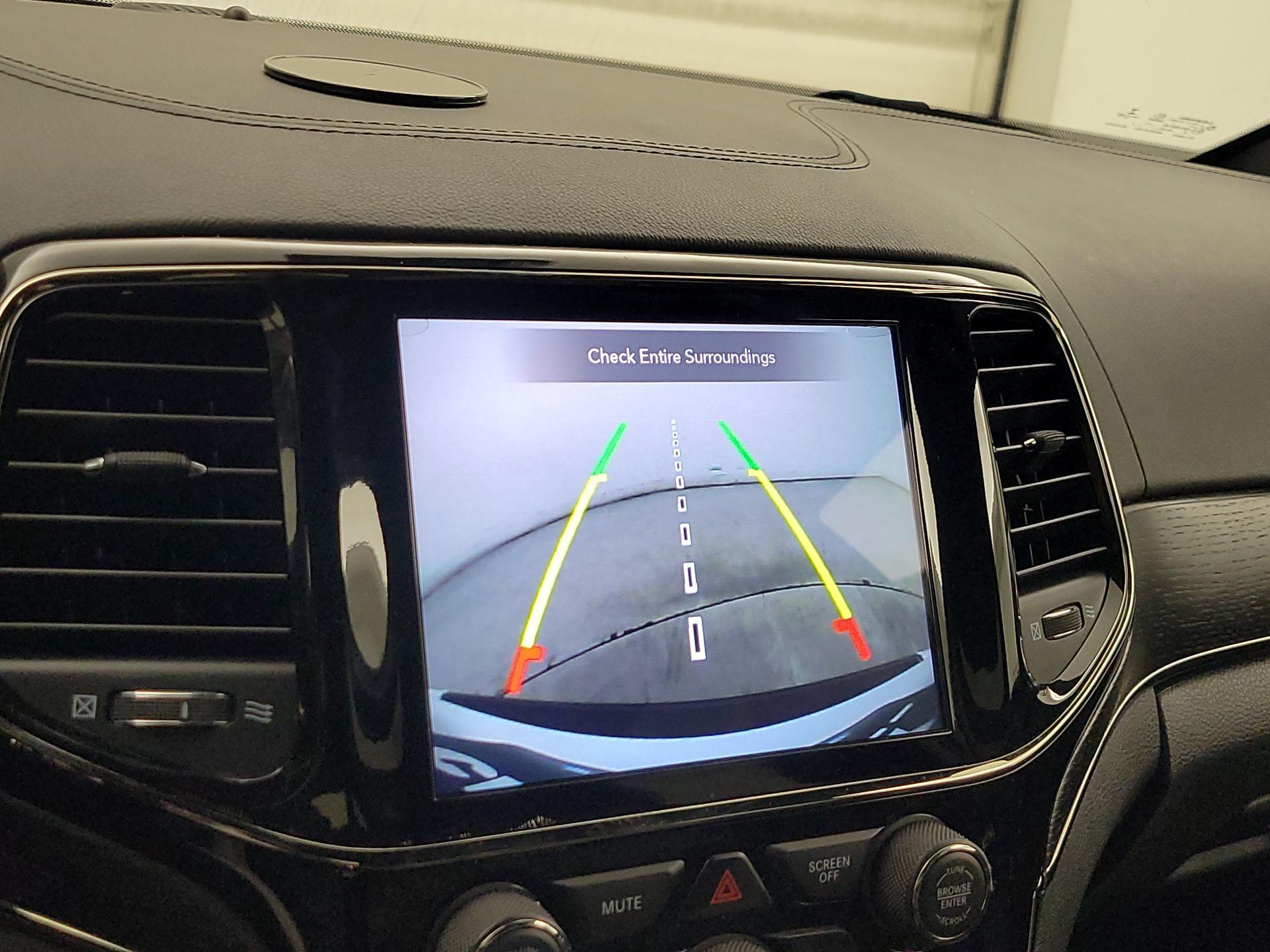 Thumbnail: 2020 Jeep Grand Cherokee - 15