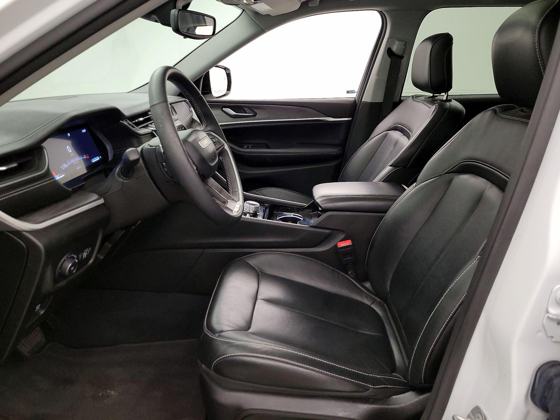 Thumbnail: 2023 Jeep Grand Cherokee L - 11