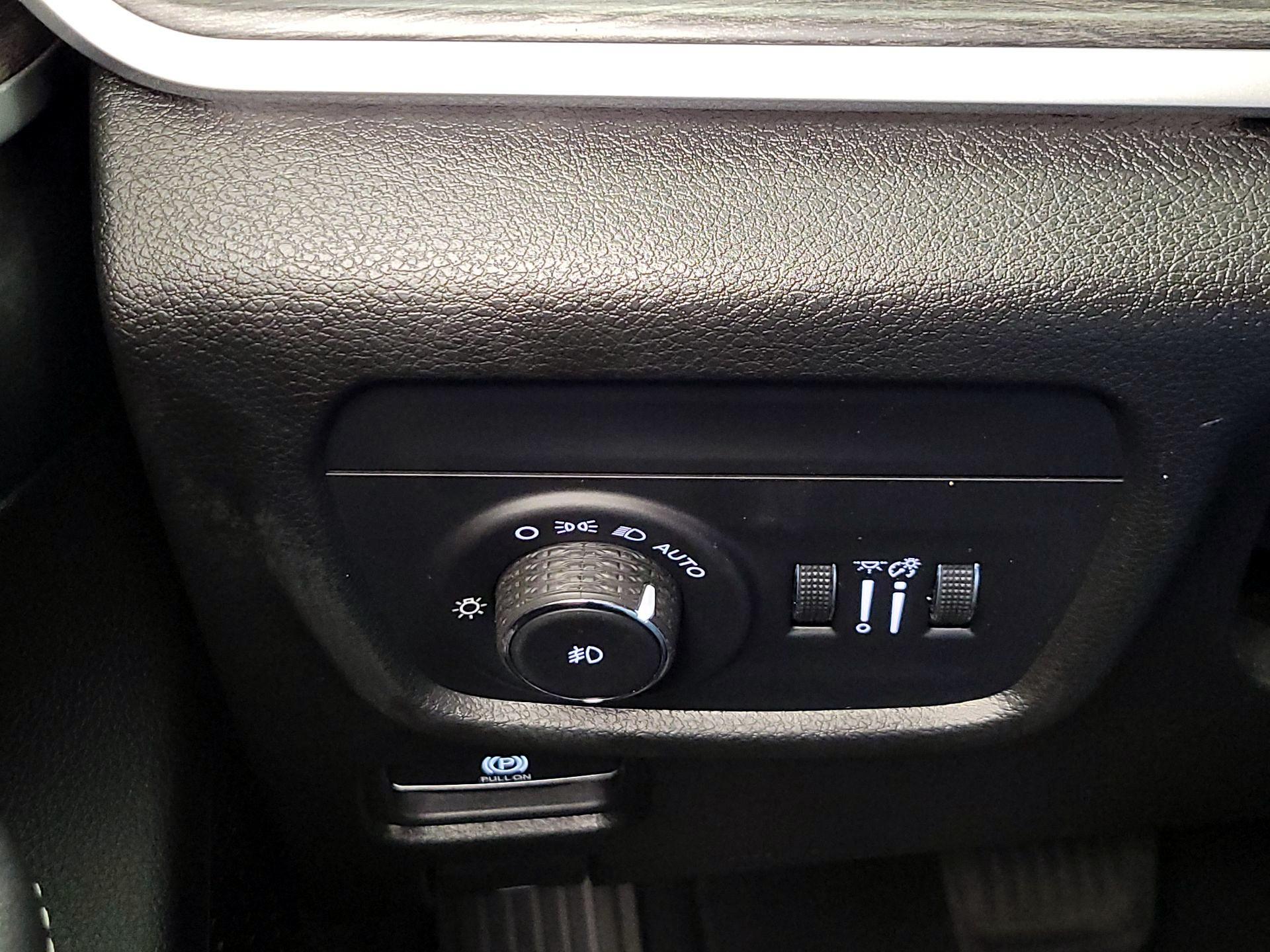 Thumbnail: 2023 Jeep Grand Cherokee L - 13