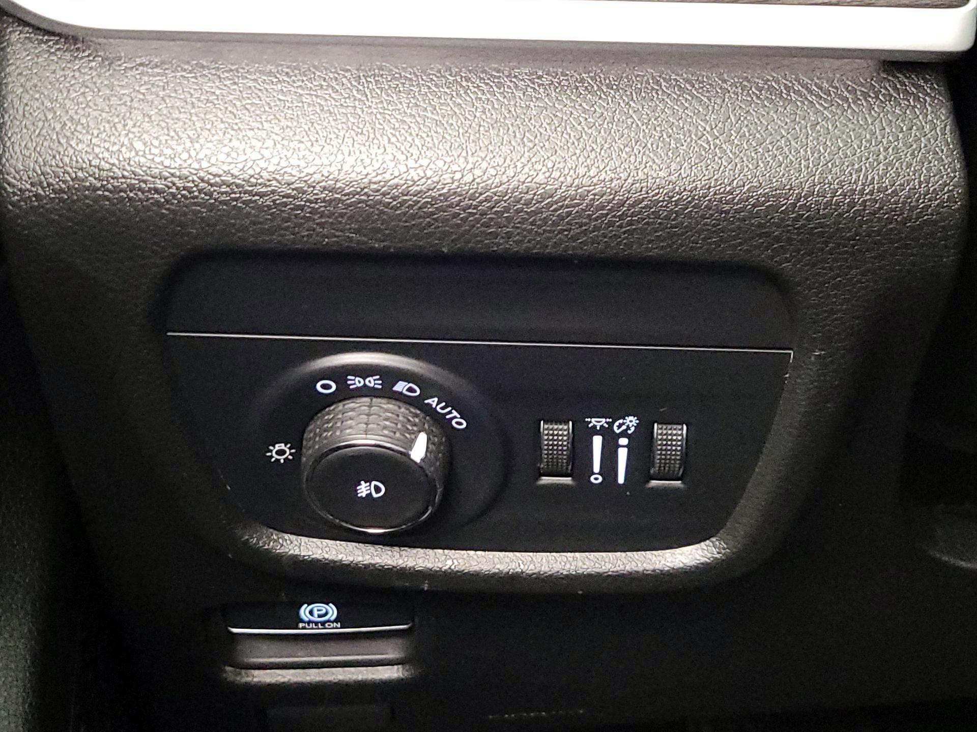 Thumbnail: 2023 Jeep Grand Cherokee - 13