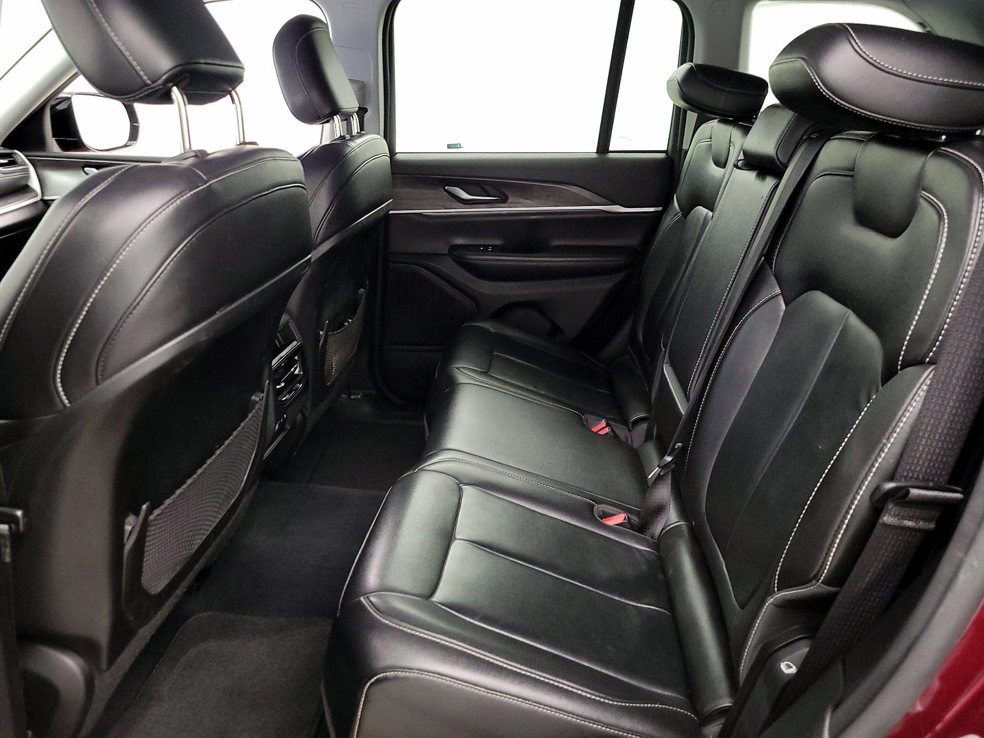 Thumbnail: 2023 Jeep Grand Cherokee - 20