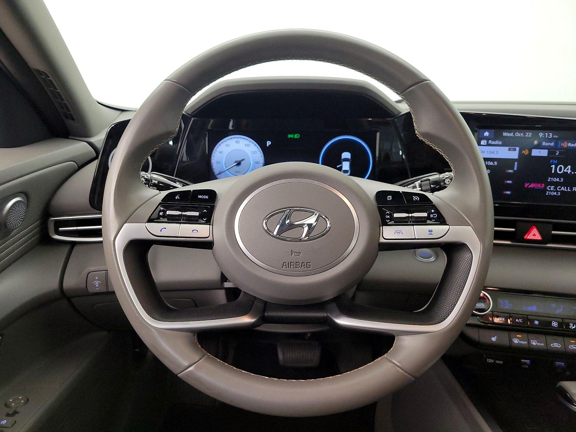 Thumbnail: 2022 Hyundai Elantra - 10