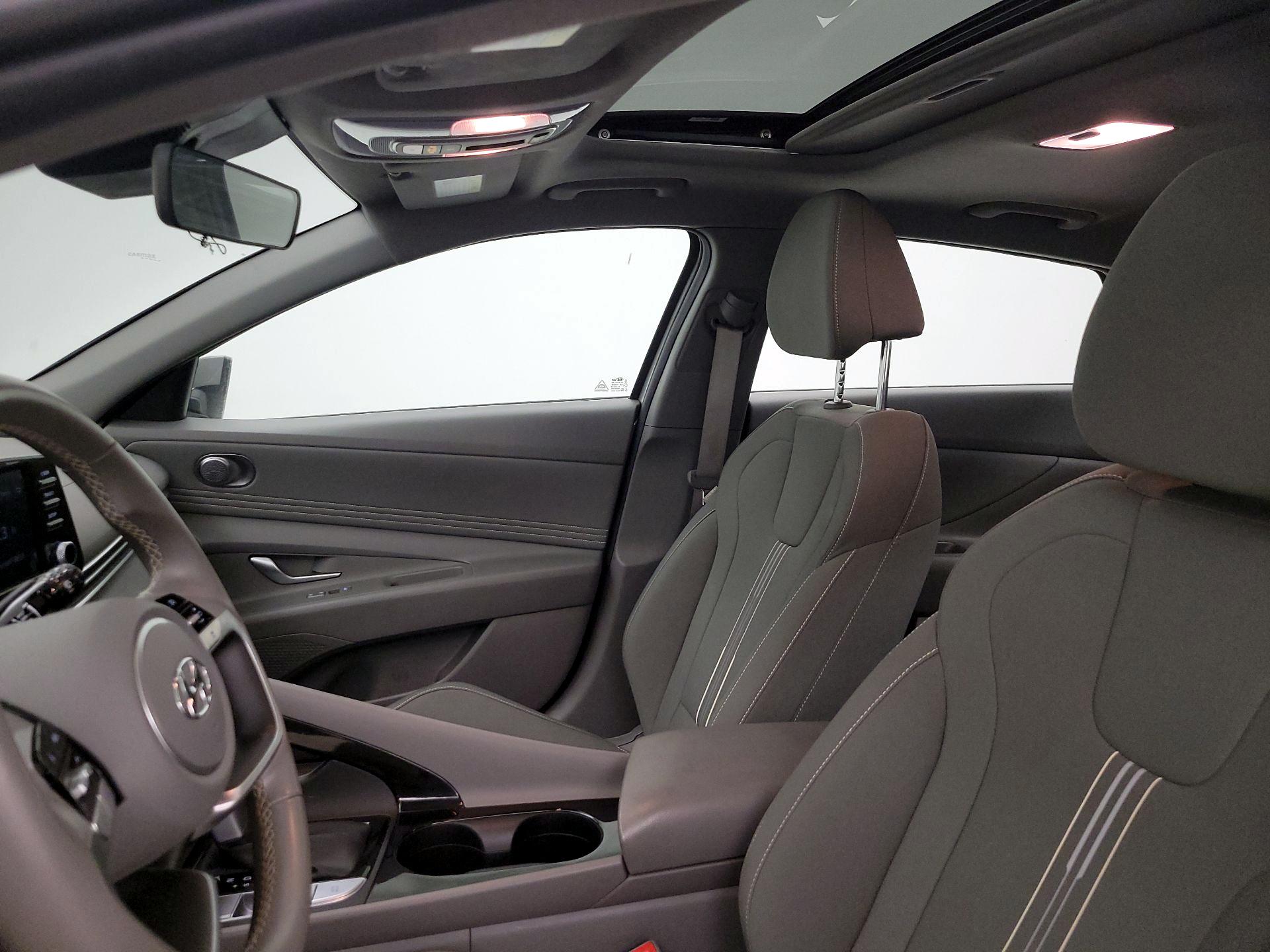 Thumbnail: 2022 Hyundai Elantra - 19