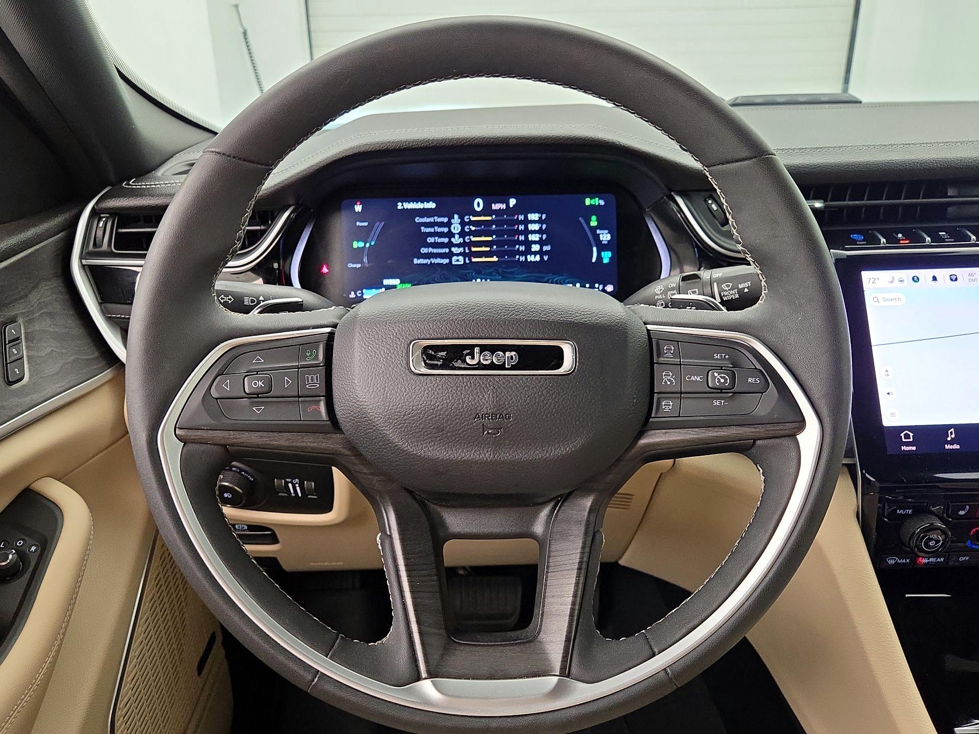 Thumbnail: 2023 Jeep Grand Cherokee - 10