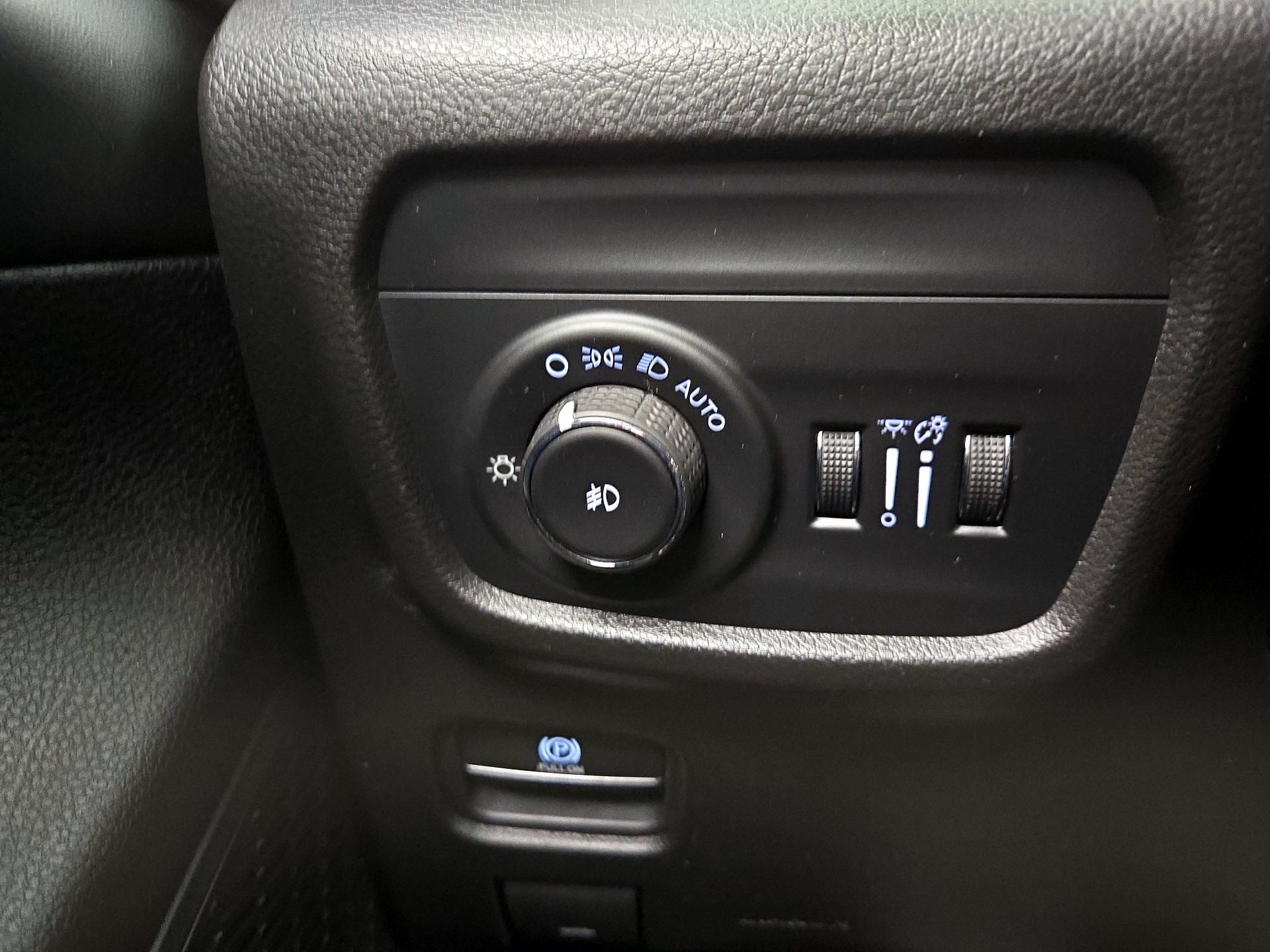 Thumbnail: 2023 Jeep Grand Cherokee L - 13