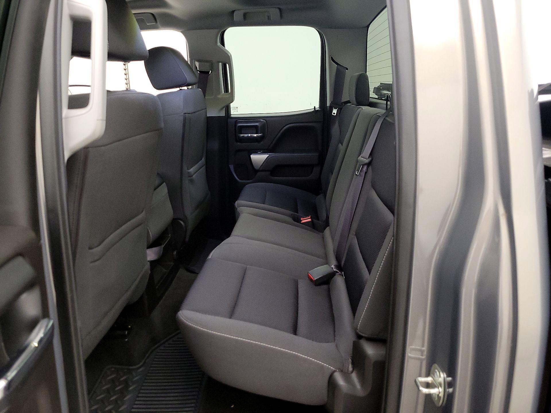 Thumbnail: 2017 Chevrolet Silverado 1500 - 19