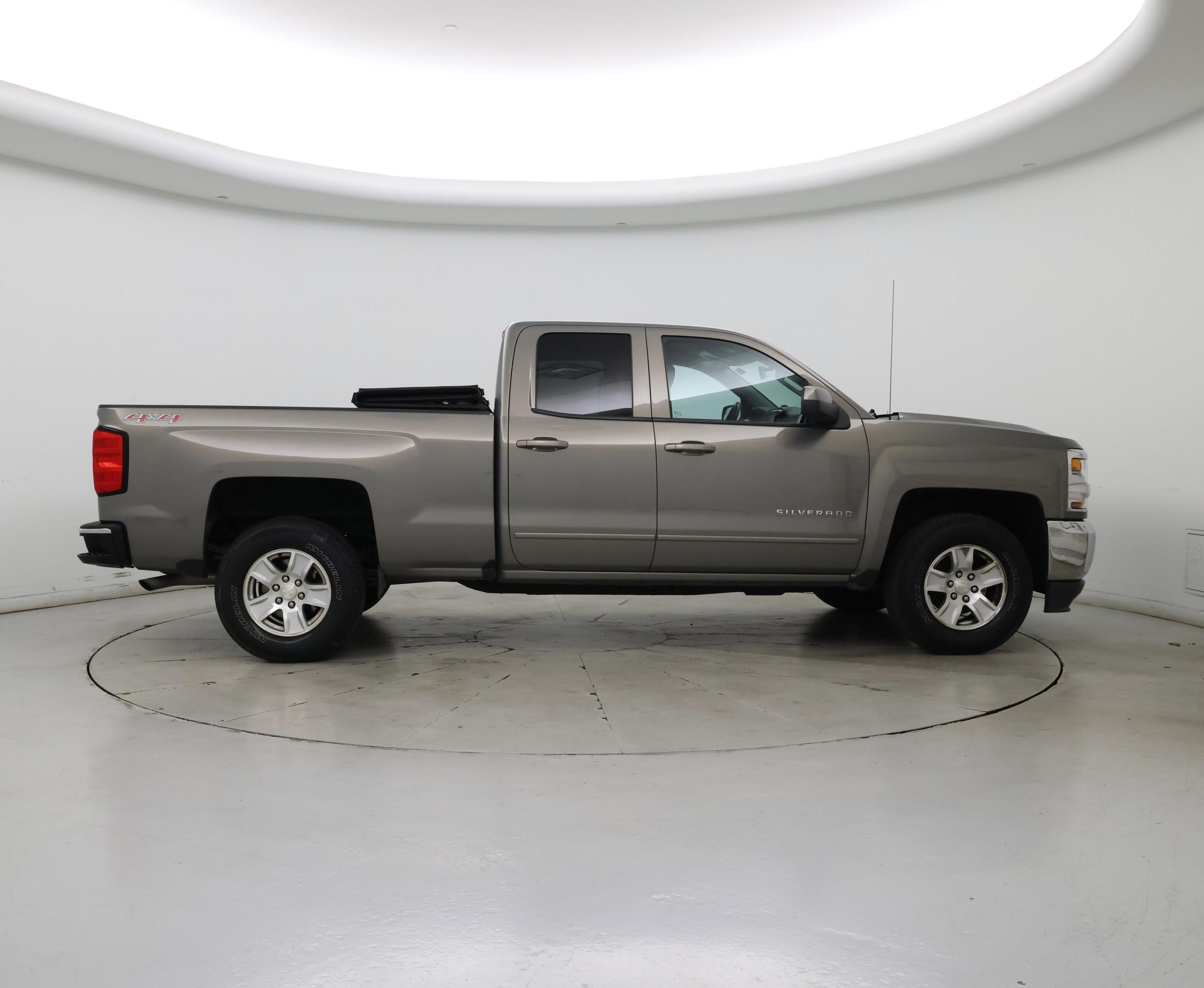 Thumbnail: 2017 Chevrolet Silverado 1500 - 7