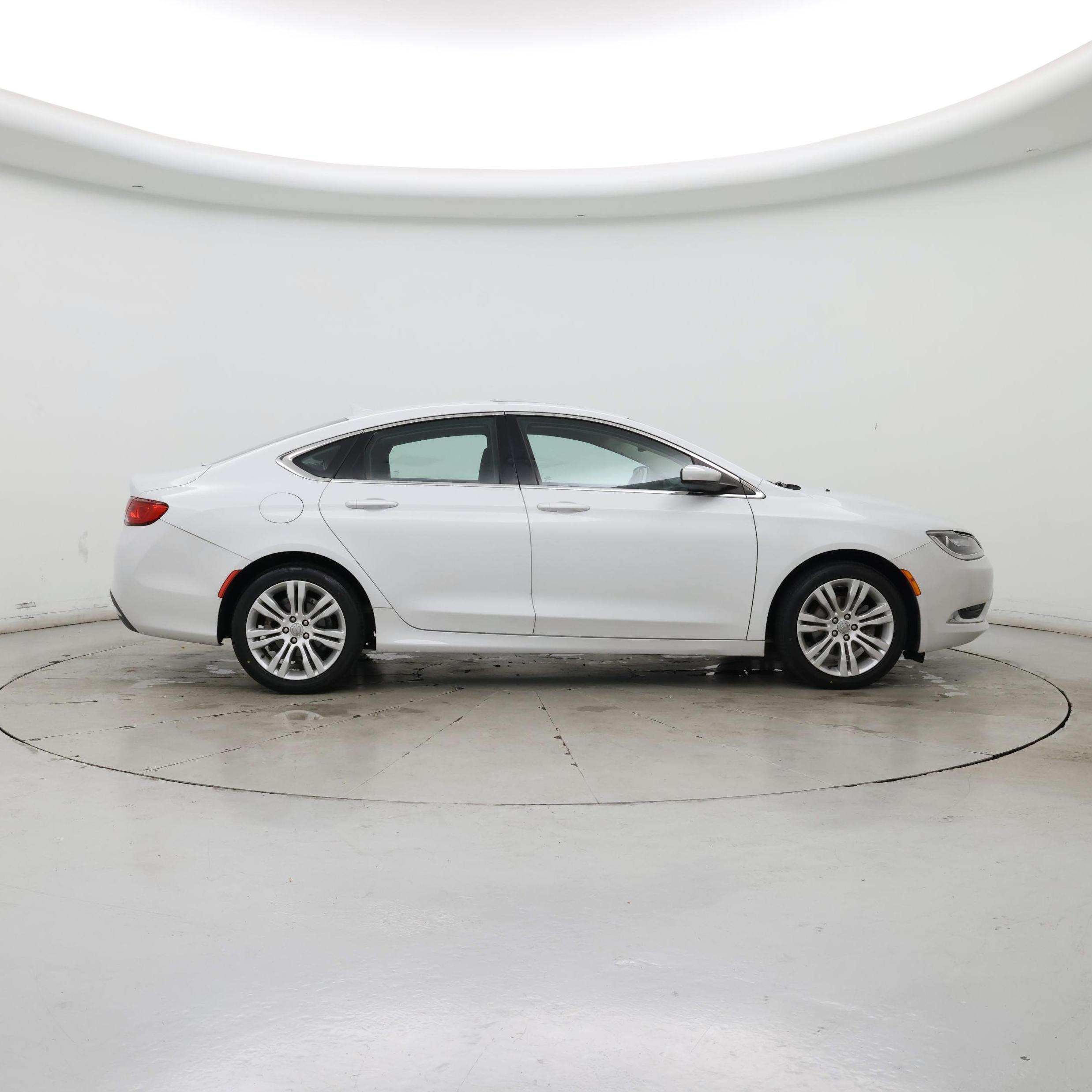 Thumbnail: 2015 Chrysler 200 - 7