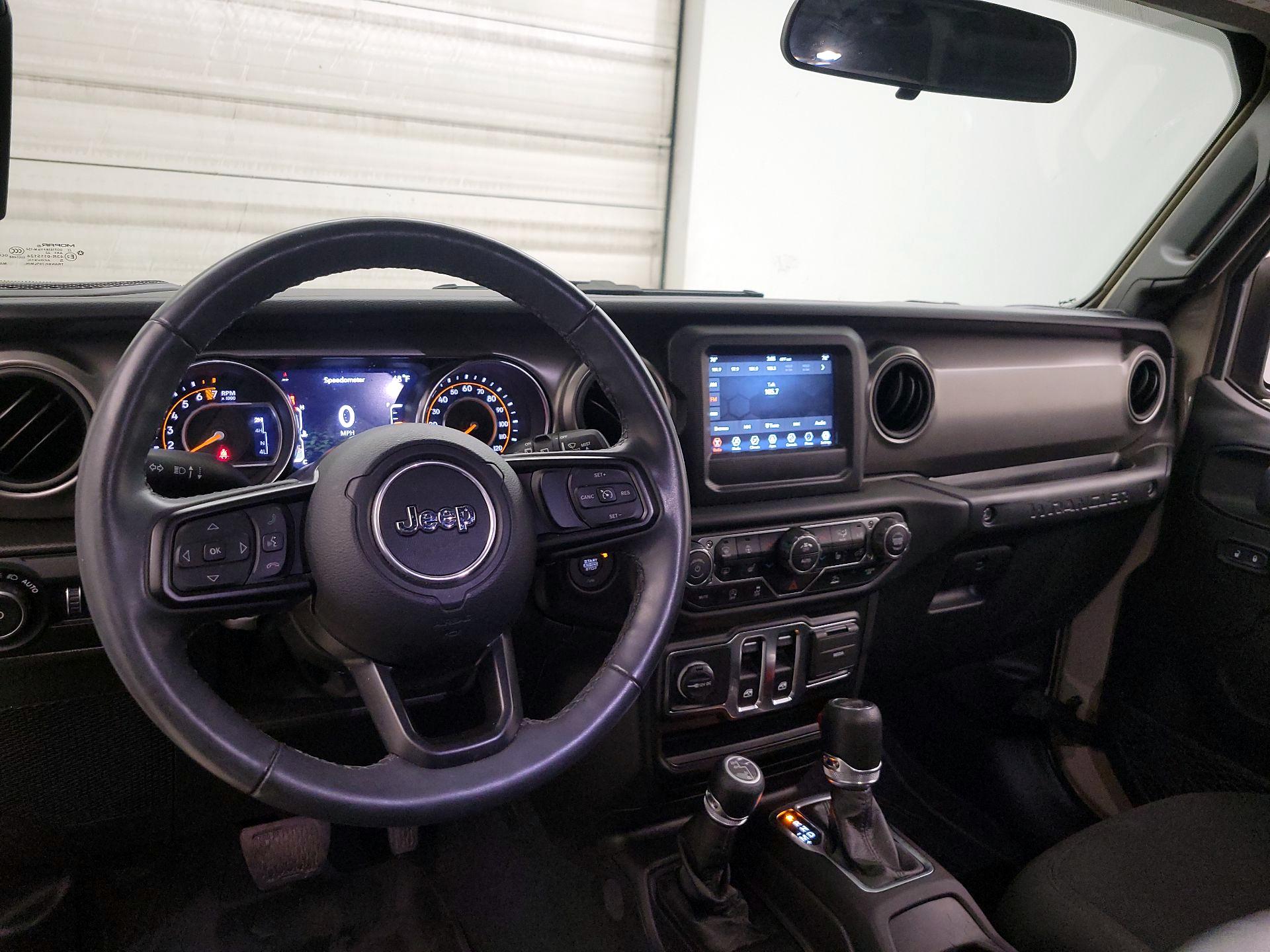 Thumbnail: 2022 Jeep Wrangler - 9