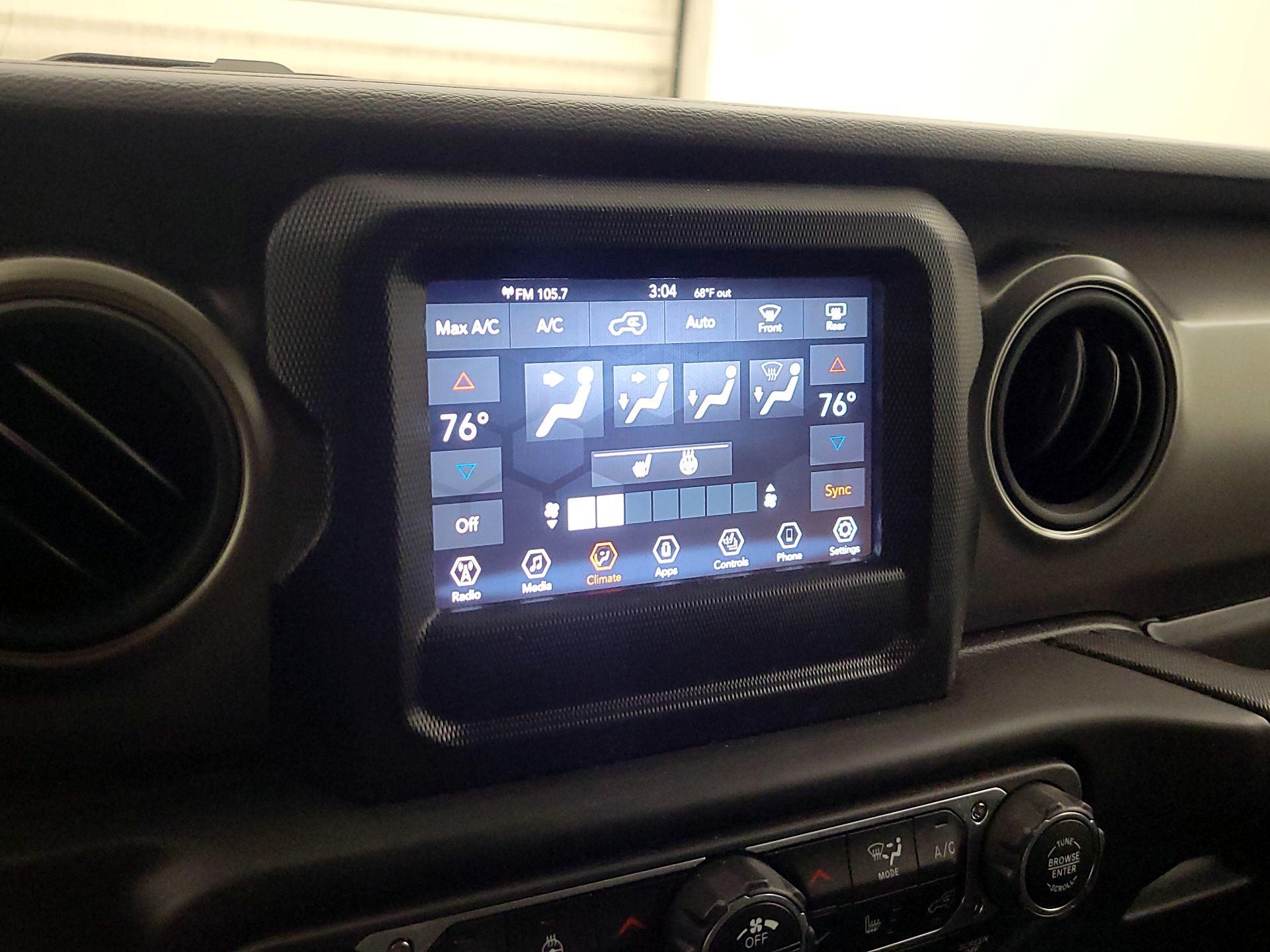 Thumbnail: 2022 Jeep Wrangler - 16
