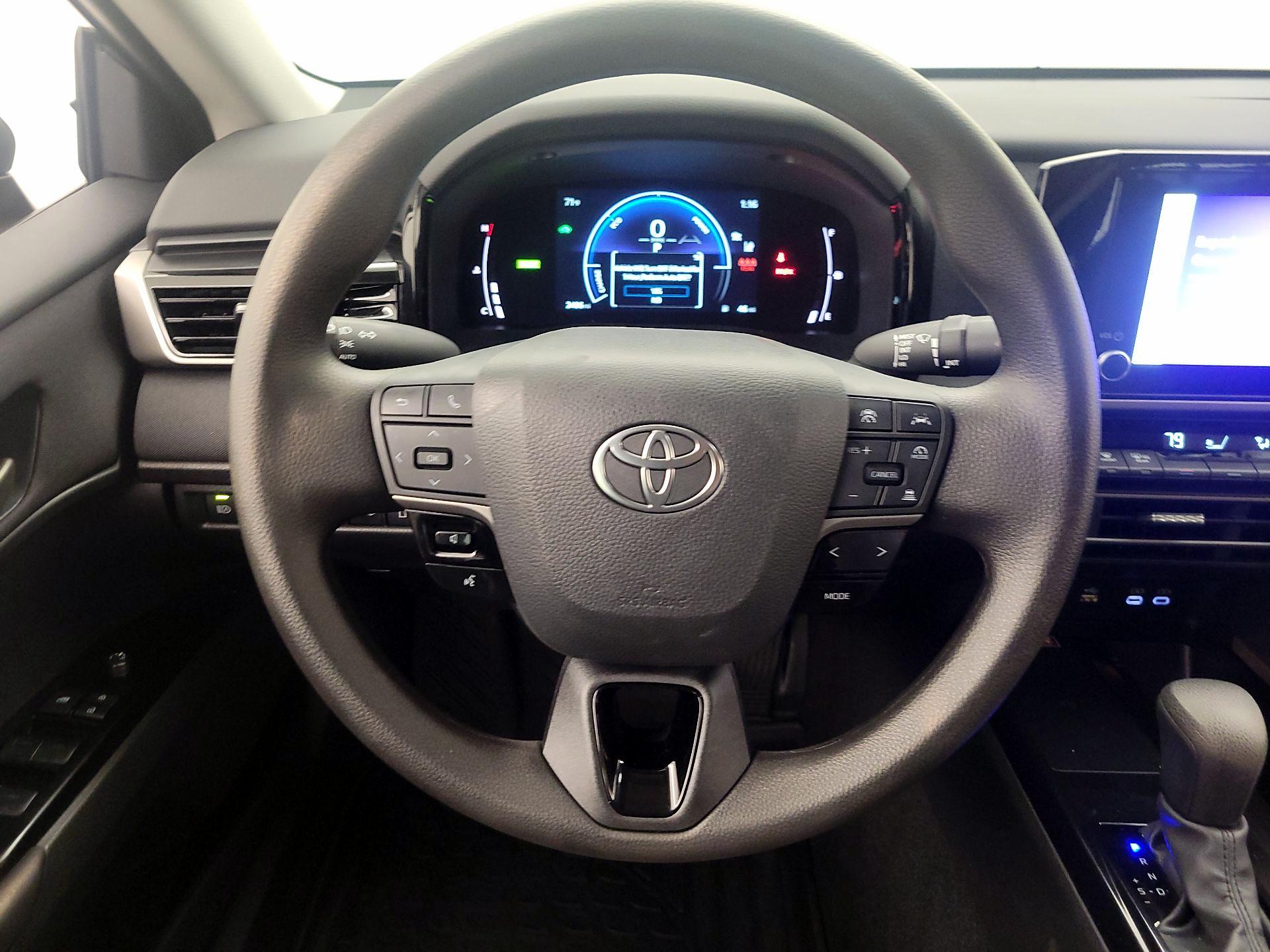 Thumbnail: 2025 Toyota Camry - 10