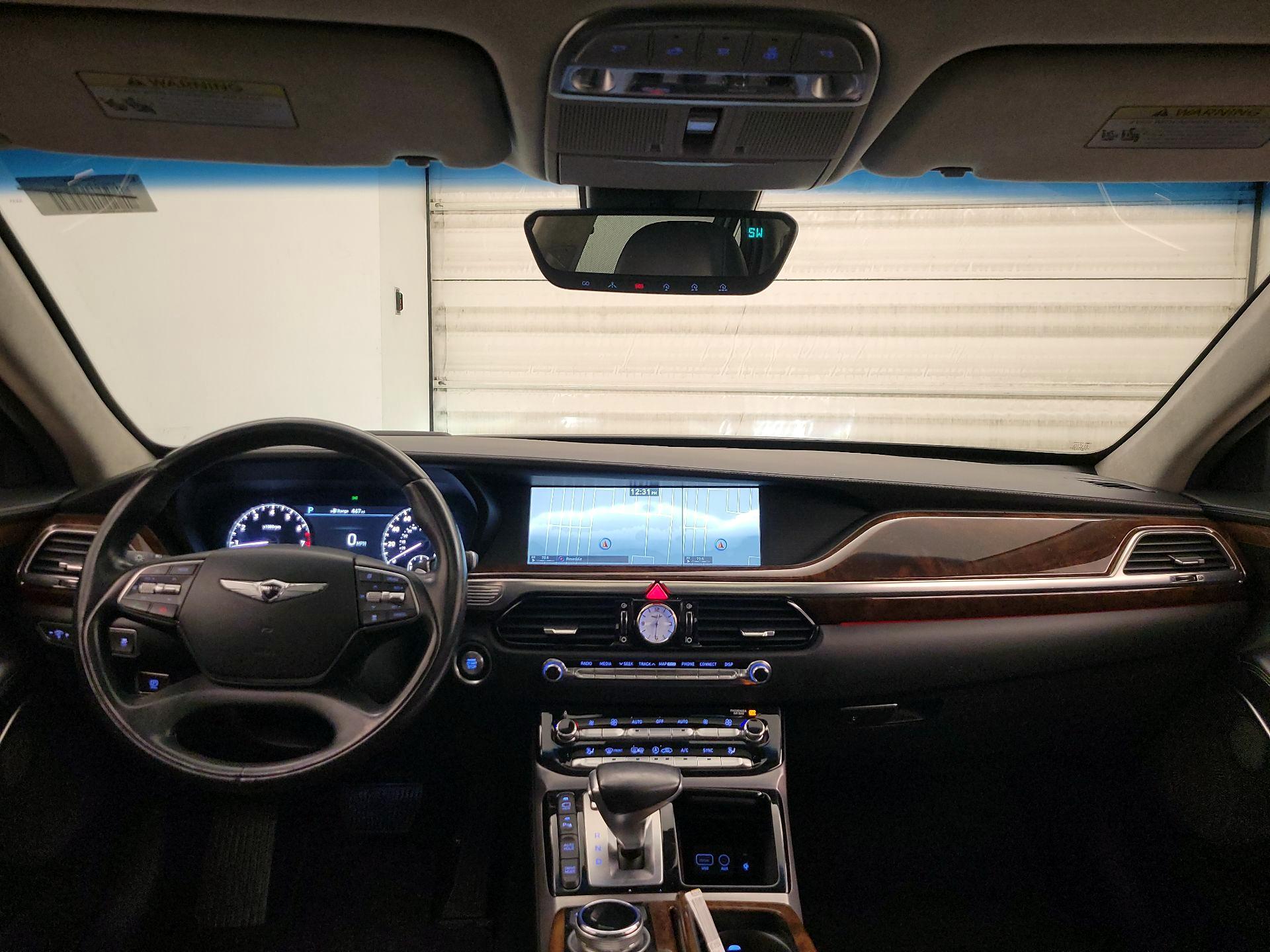 Thumbnail: 2018 Genesis G90 - 9