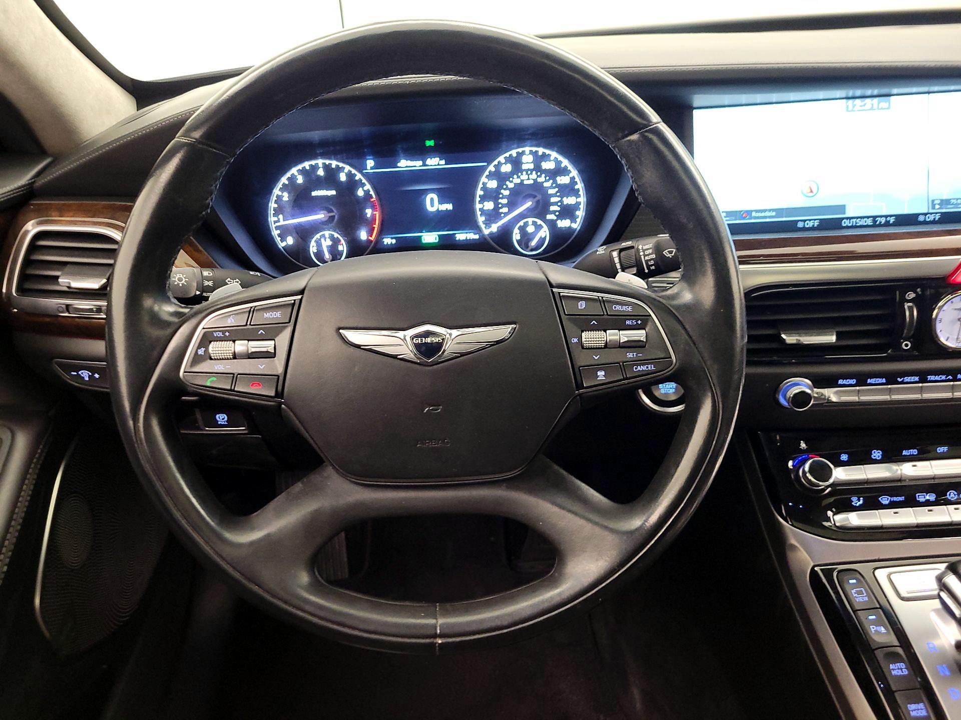 Thumbnail: 2018 Genesis G90 - 10