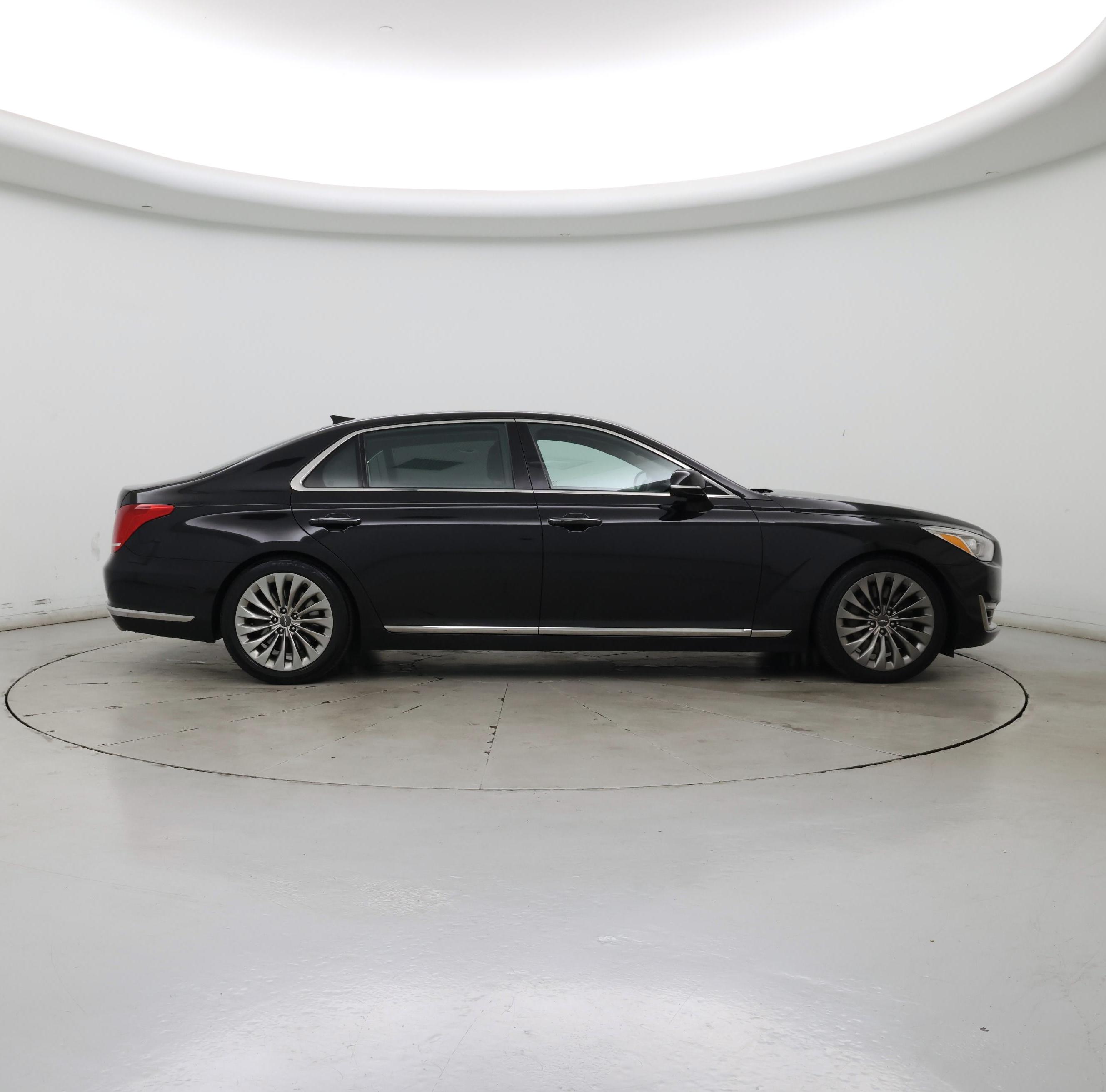 Thumbnail: 2018 Genesis G90 - 7