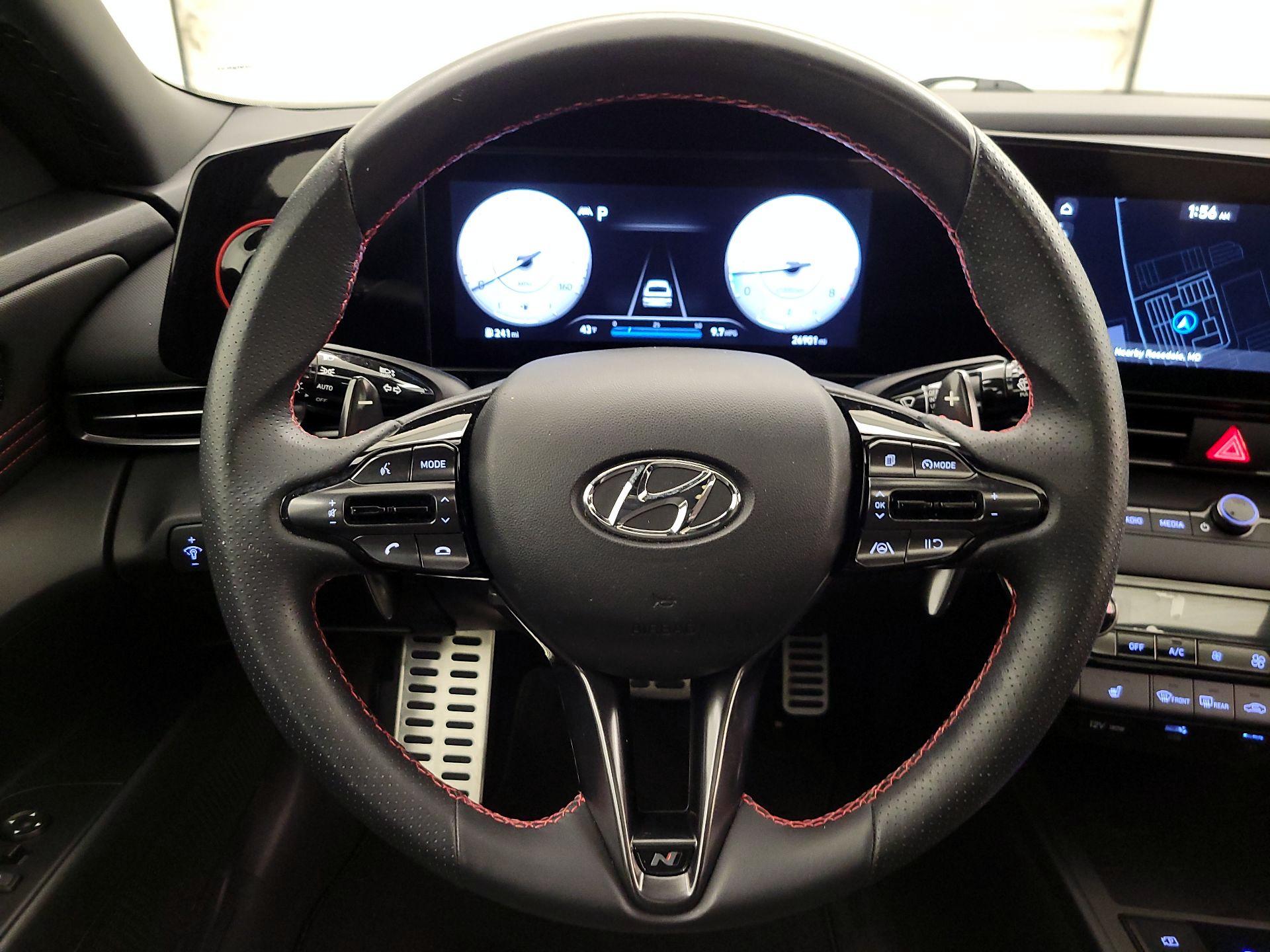 Thumbnail: 2023 Hyundai Elantra - 10