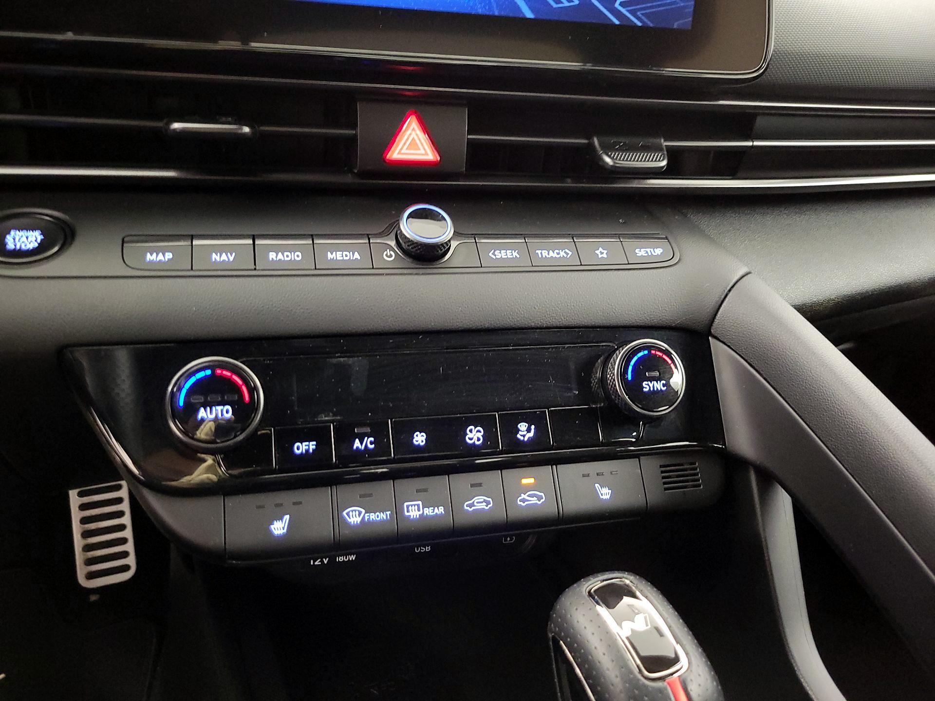 Thumbnail: 2023 Hyundai Elantra - 17