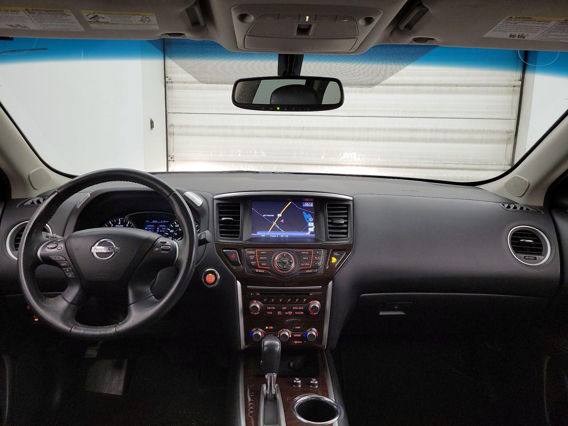 Thumbnail: 2015 Nissan Pathfinder - 9