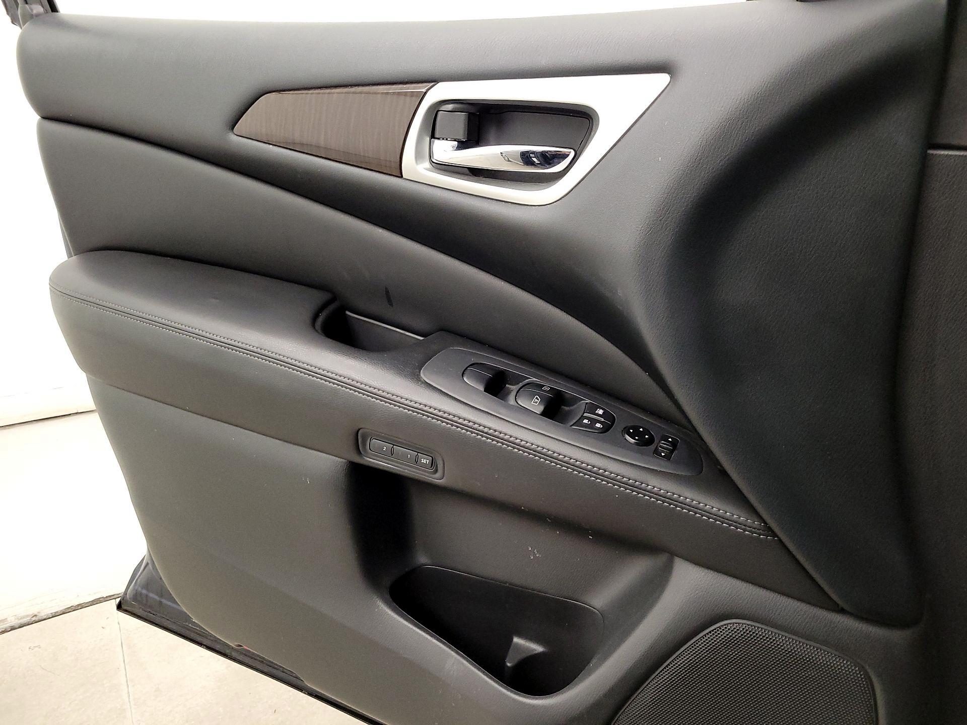 Thumbnail: 2015 Nissan Pathfinder - 12