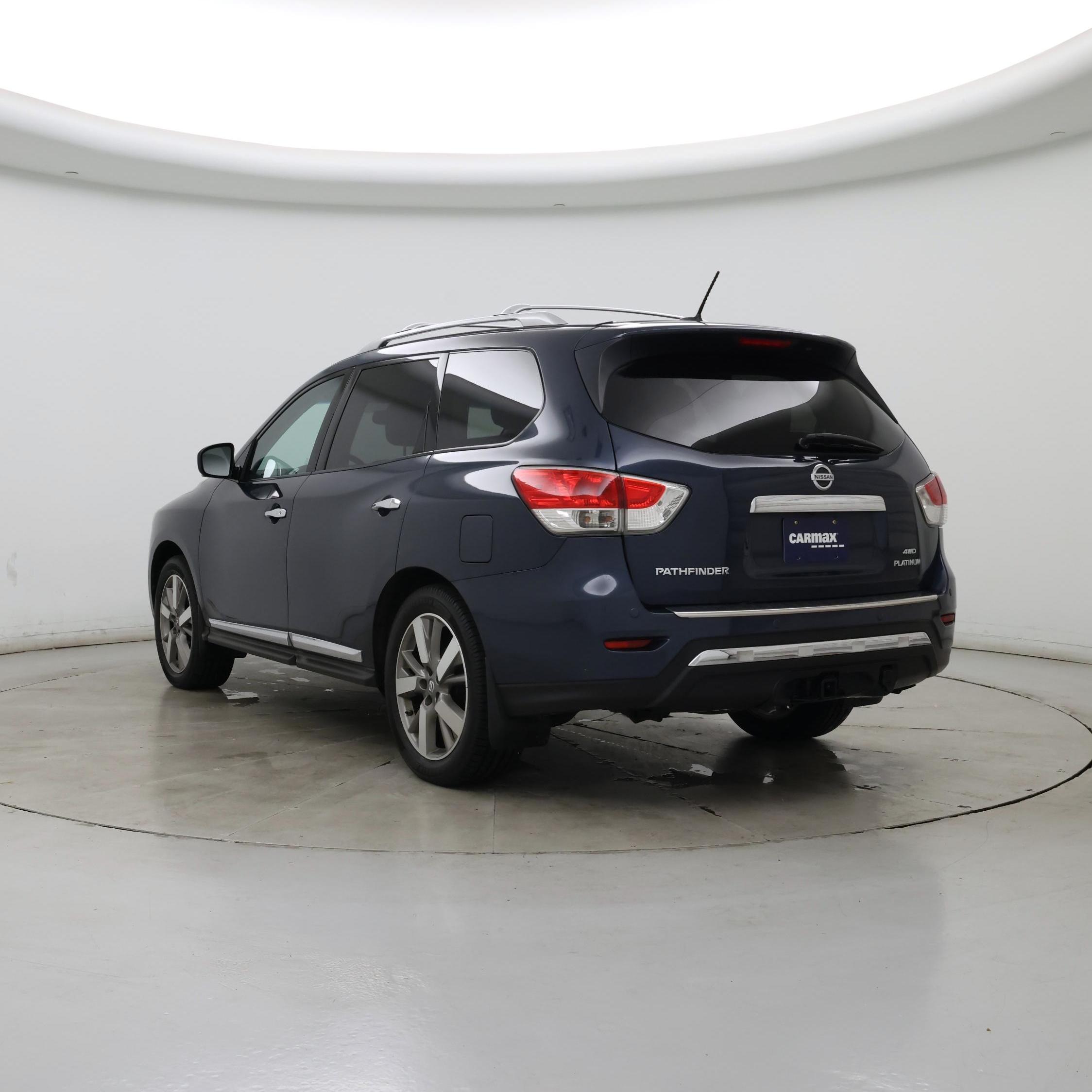 Thumbnail: 2015 Nissan Pathfinder - 2