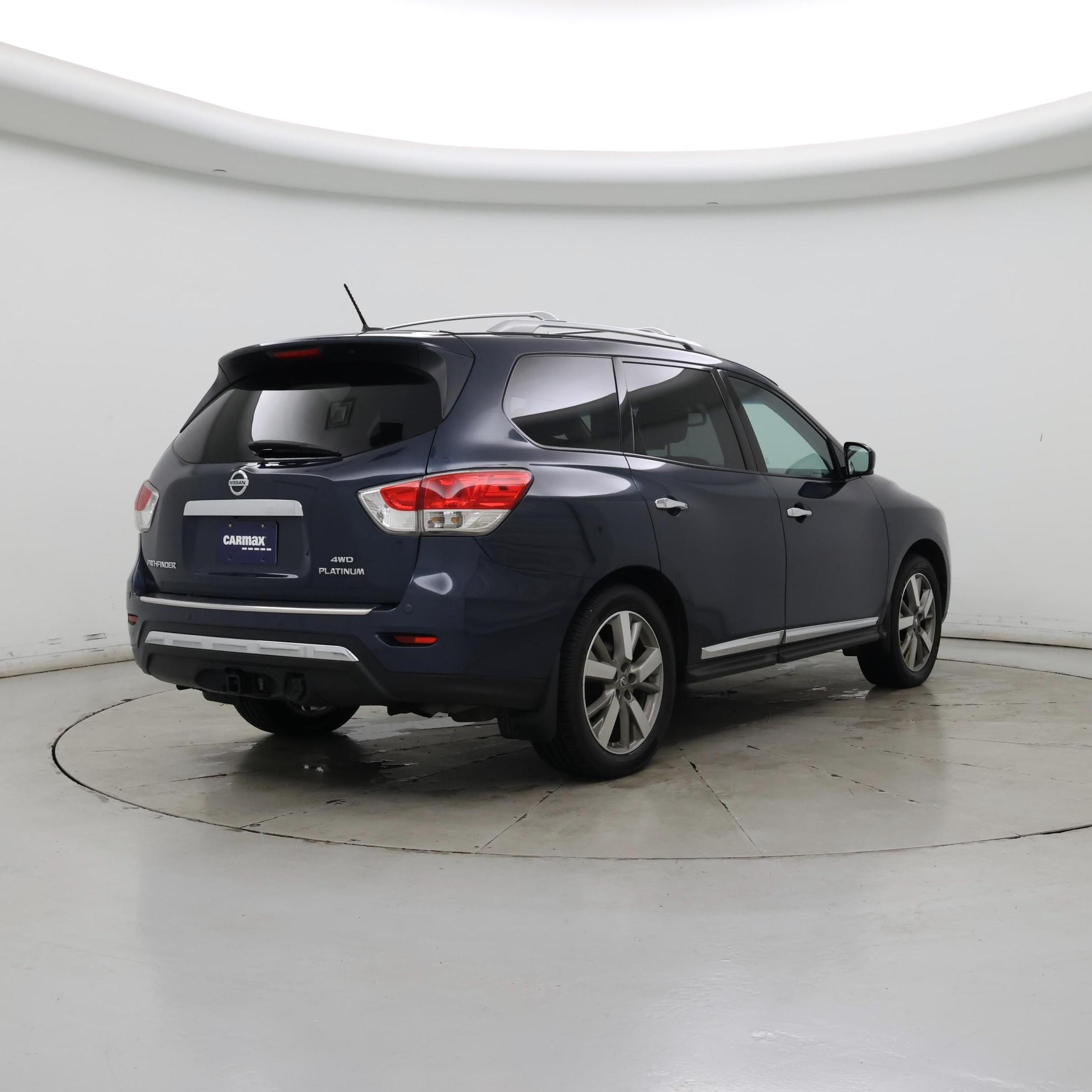 Thumbnail: 2015 Nissan Pathfinder - 8