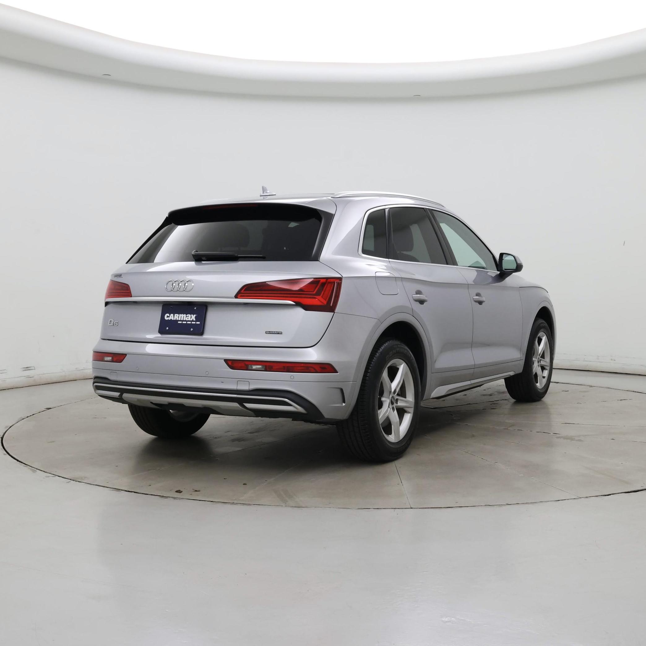 Thumbnail: 2023 Audi Q5 - 8