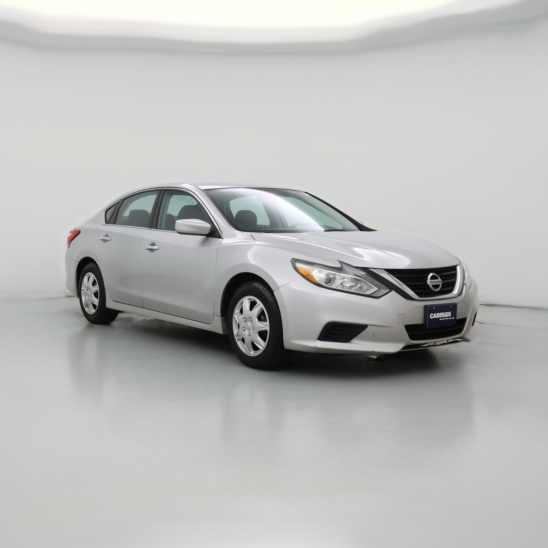 Thumbnail: 2016 Nissan Altima - 1