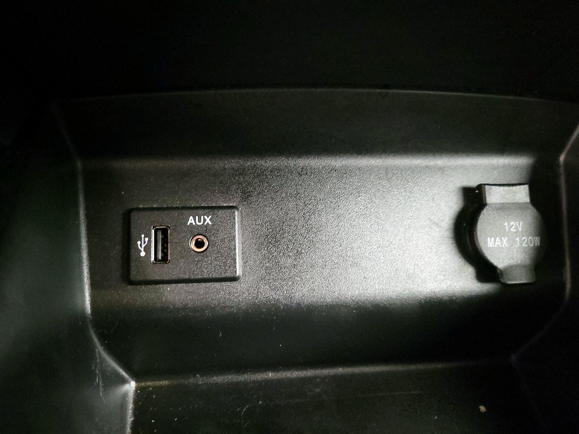 Thumbnail: 2016 Nissan Altima - 18