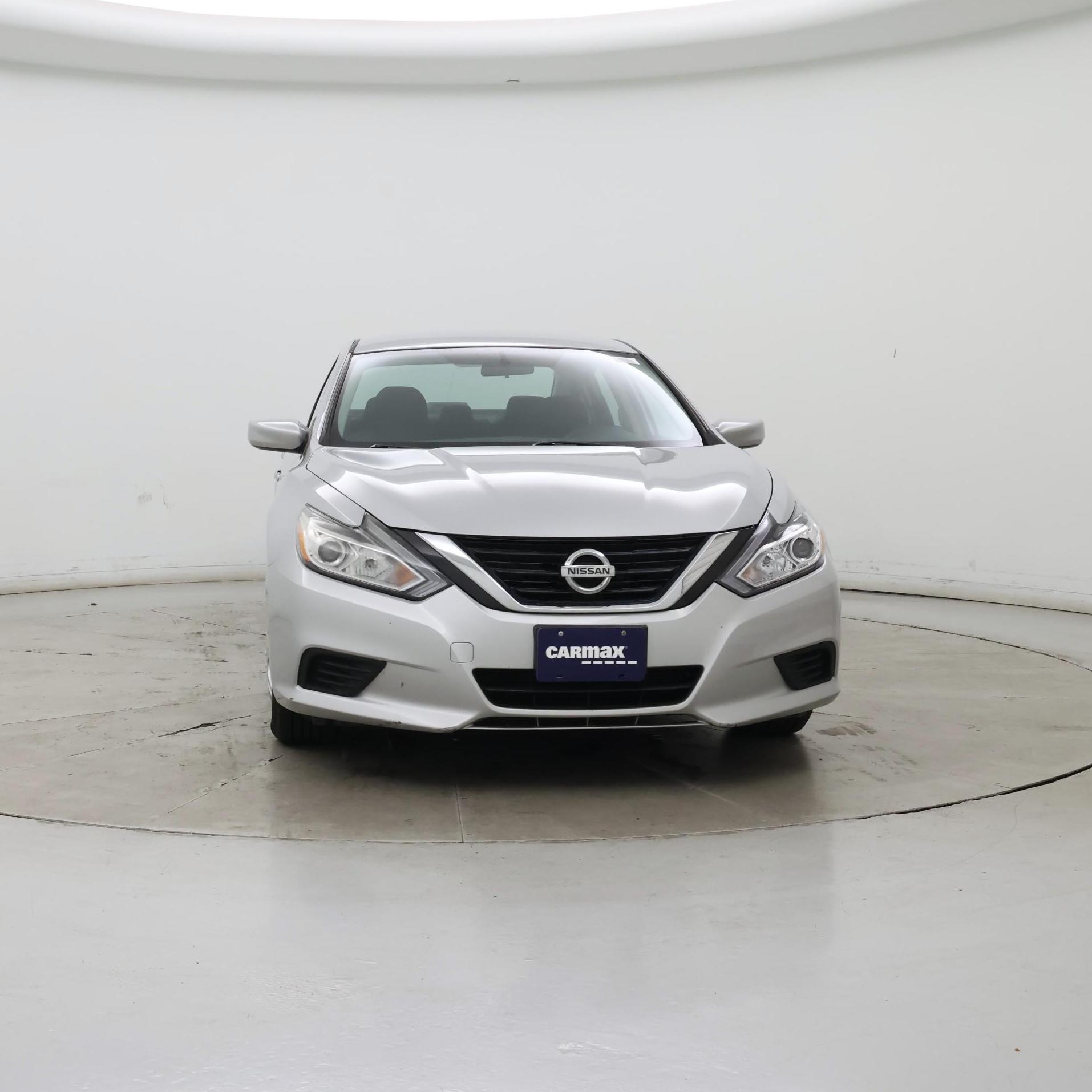 Thumbnail: 2016 Nissan Altima - 5