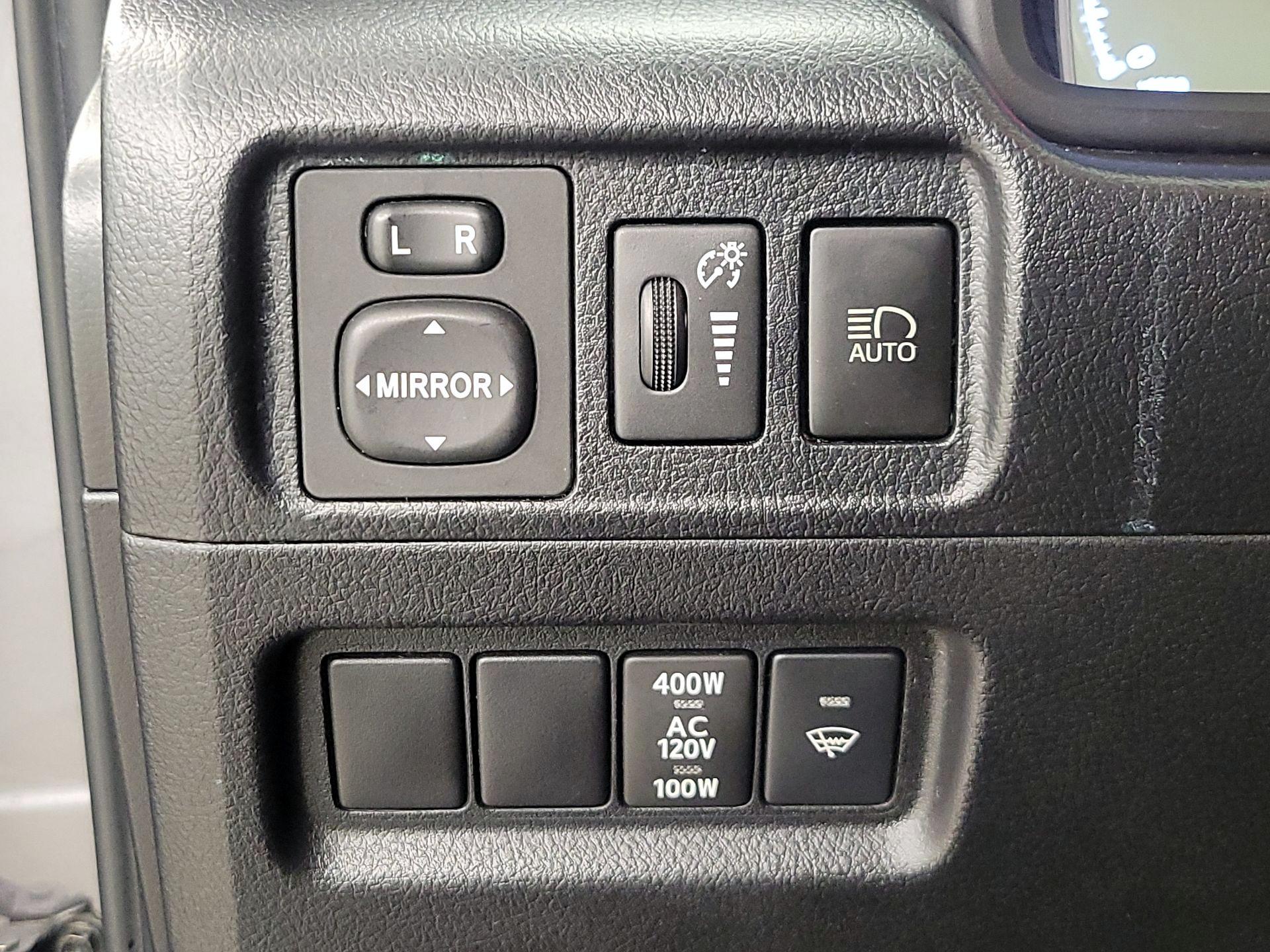 Thumbnail: 2022 Toyota 4Runner - 13