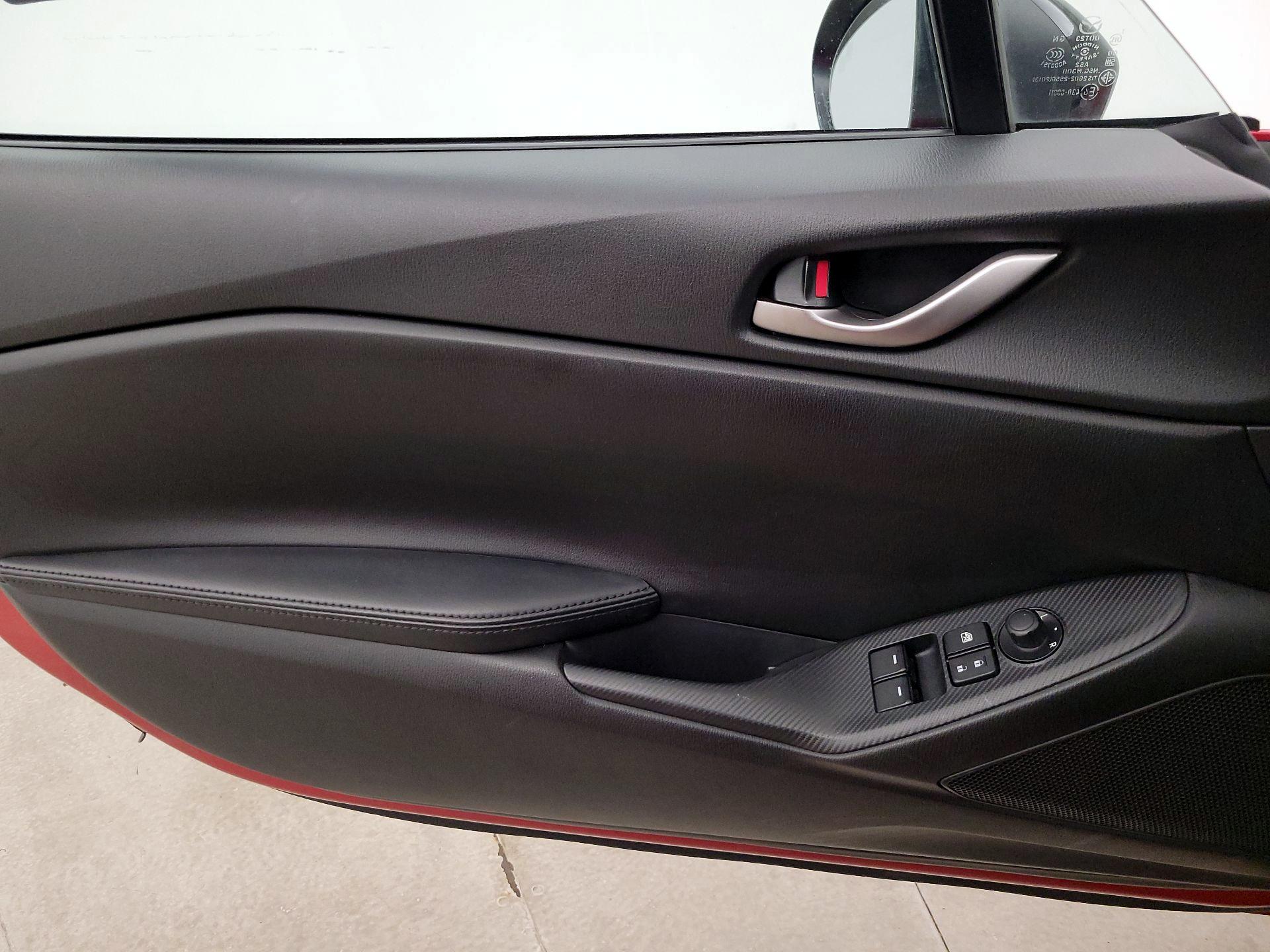 Thumbnail: 2023 Mazda MX-5 Miata - 12