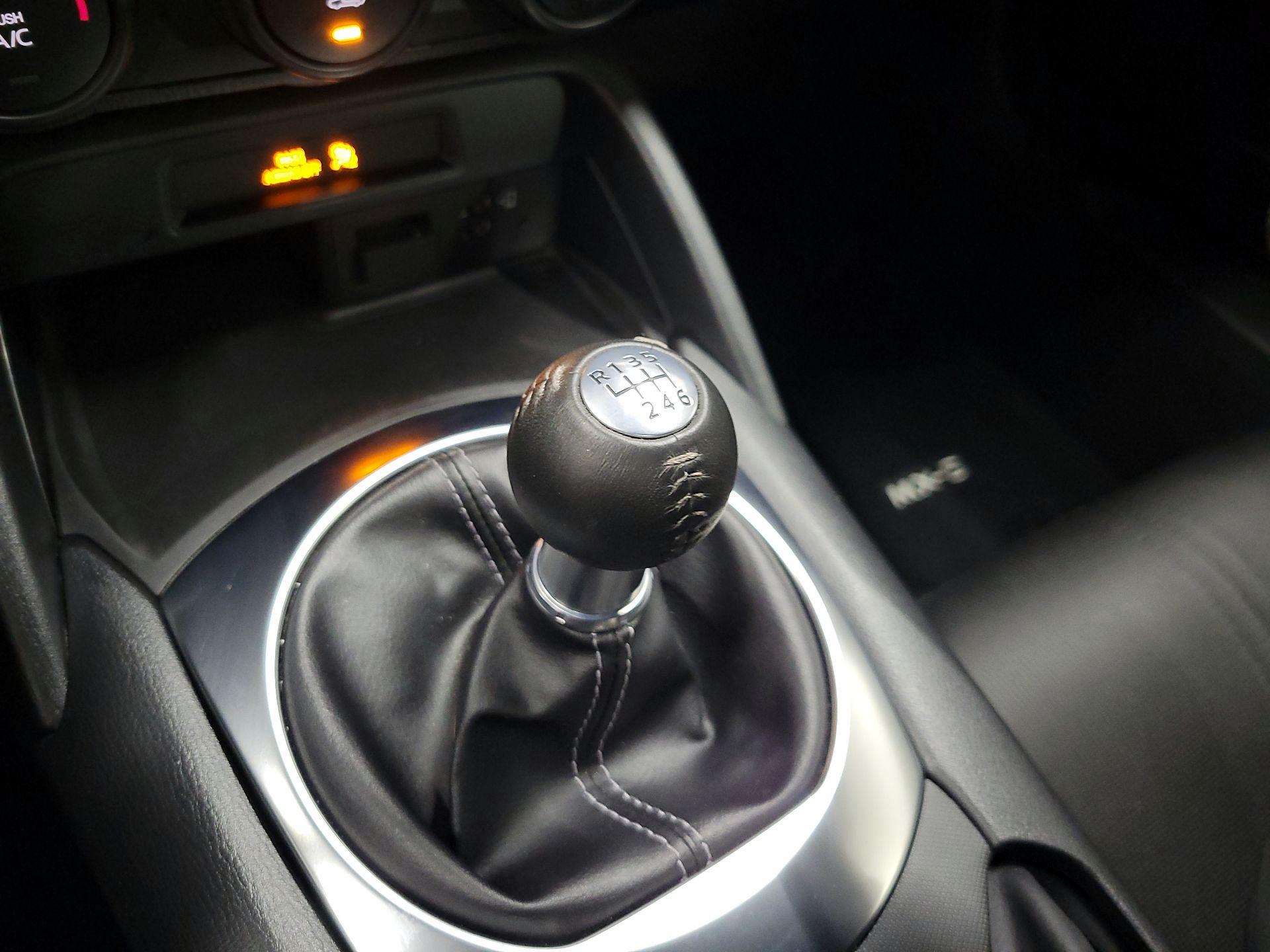 Thumbnail: 2023 Mazda MX-5 Miata - 18