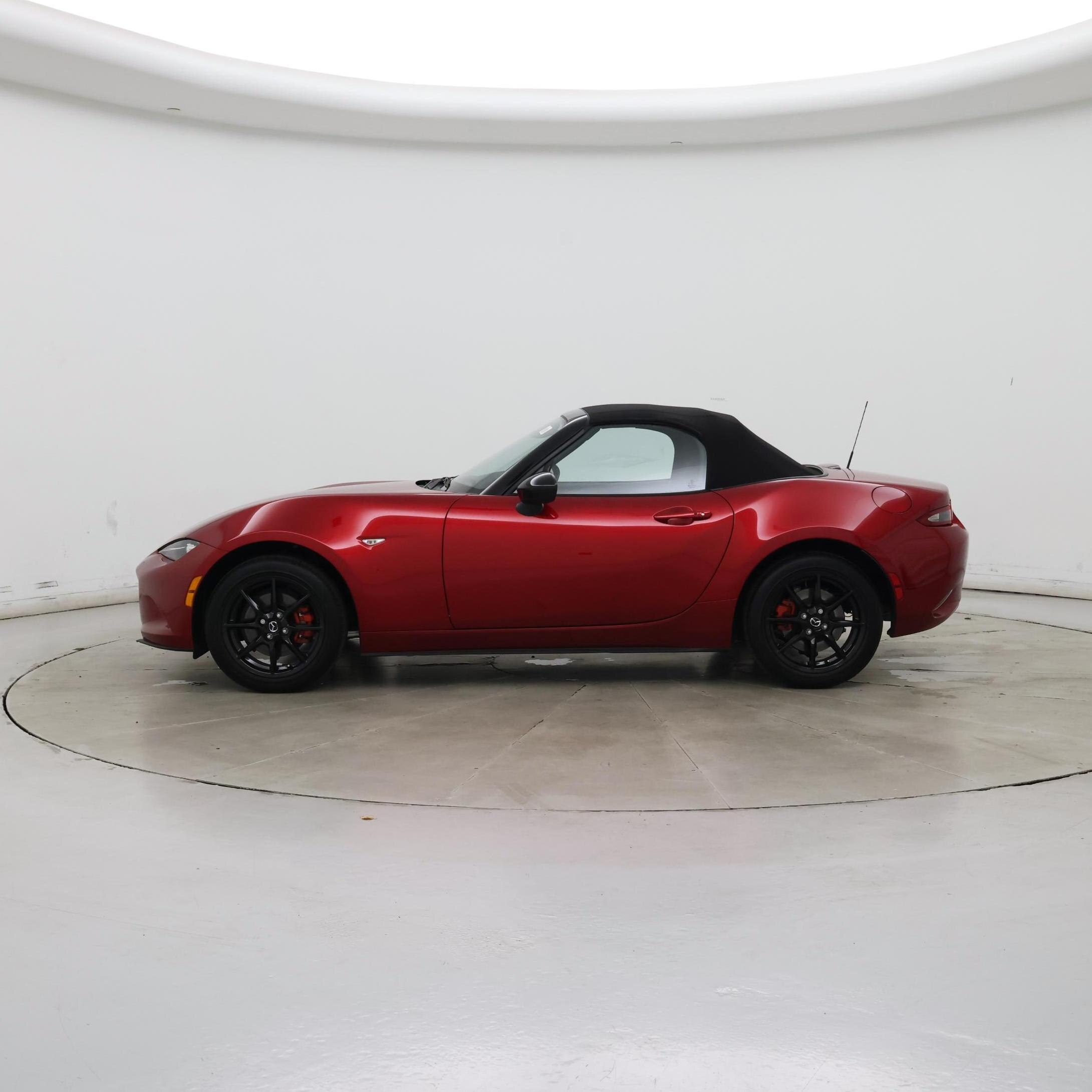 Thumbnail: 2023 Mazda MX-5 Miata - 3