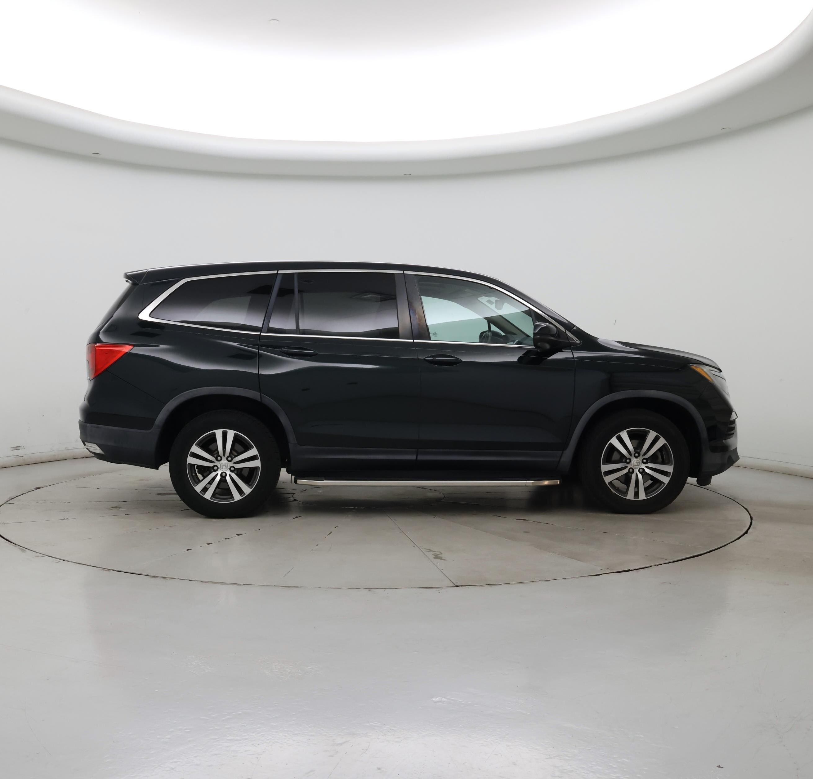 Thumbnail: 2016 Honda Pilot - 7
