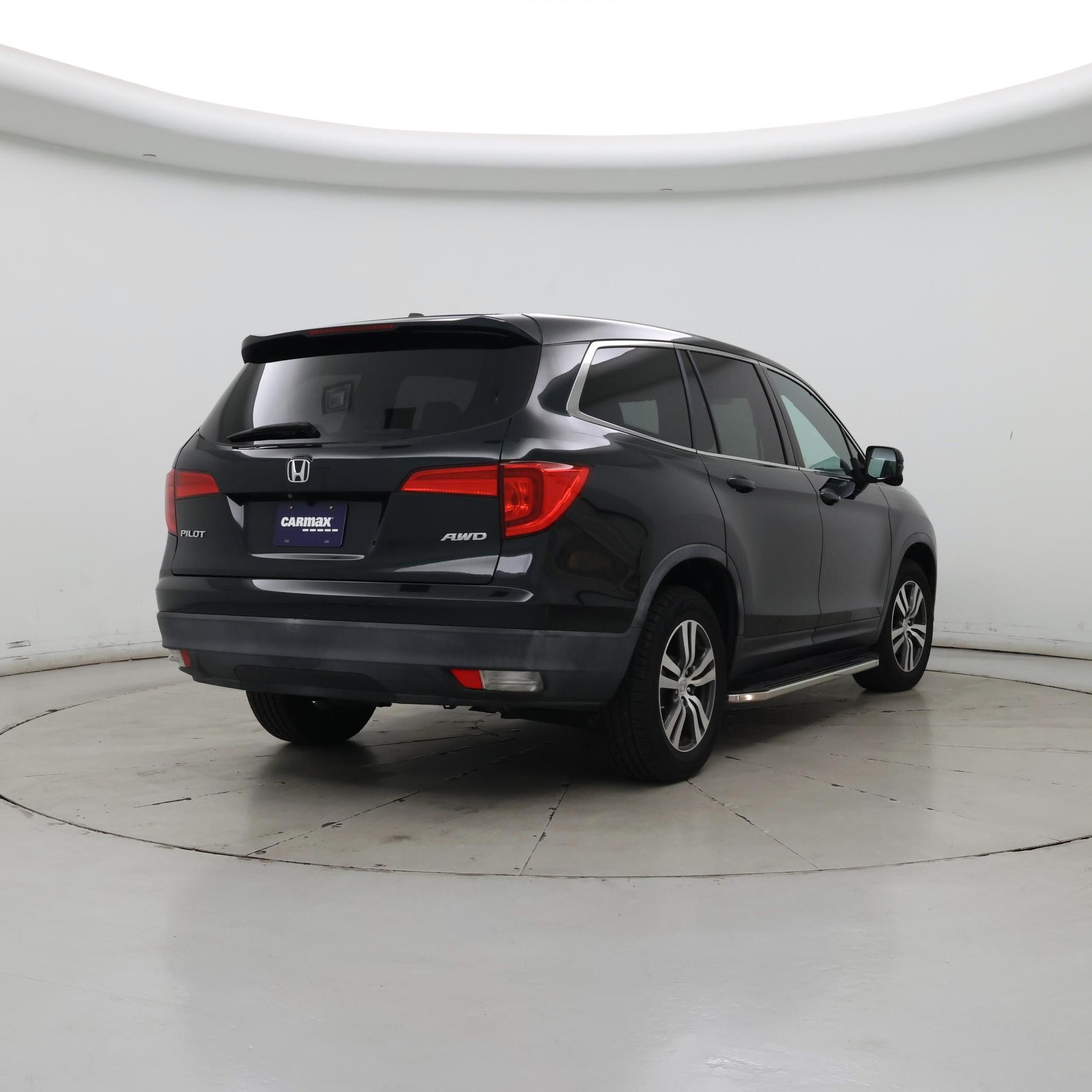 Thumbnail: 2016 Honda Pilot - 8