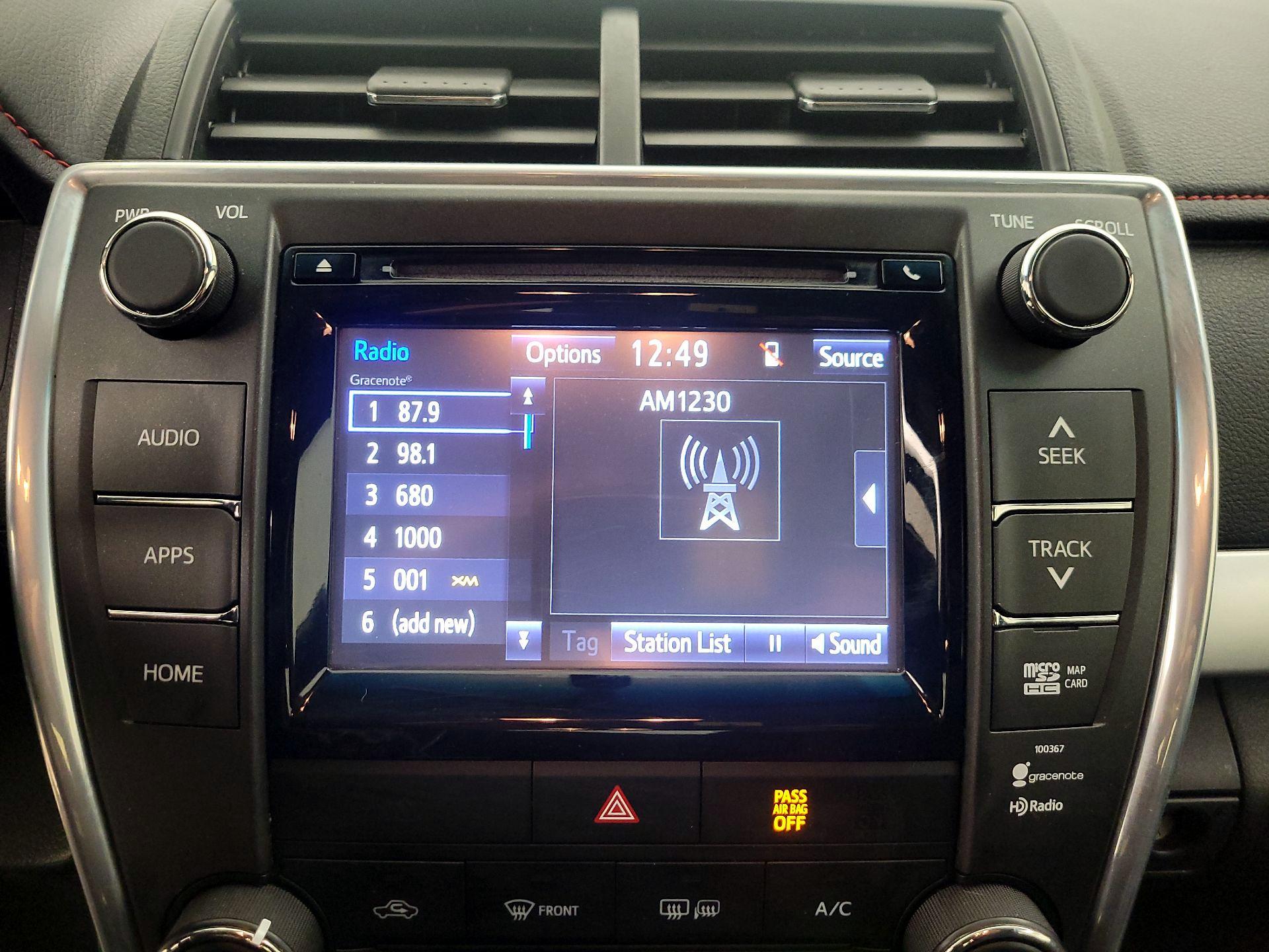 Thumbnail: 2015 Toyota Camry - 15