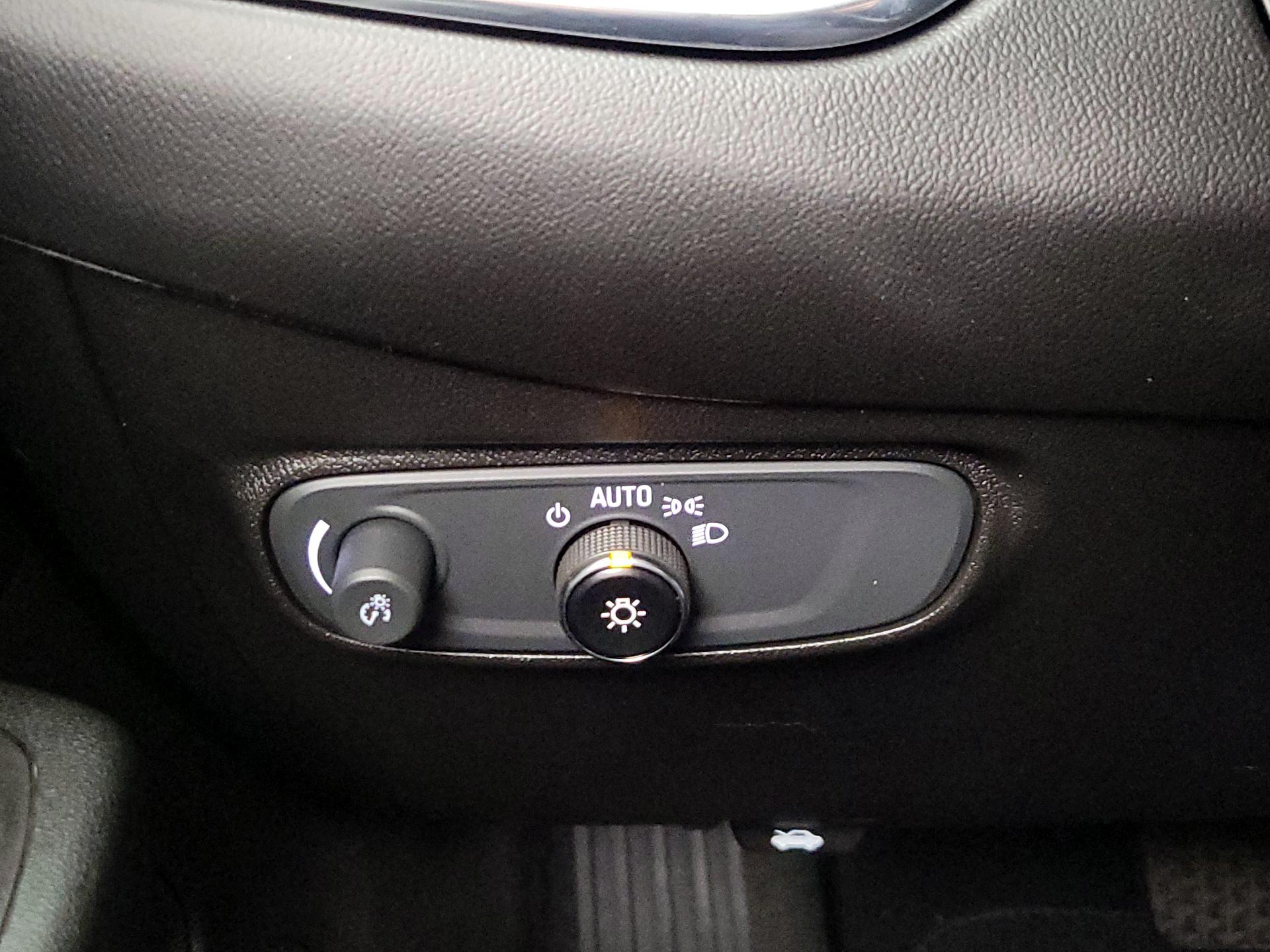 Thumbnail: 2022 Chevrolet Equinox - 13