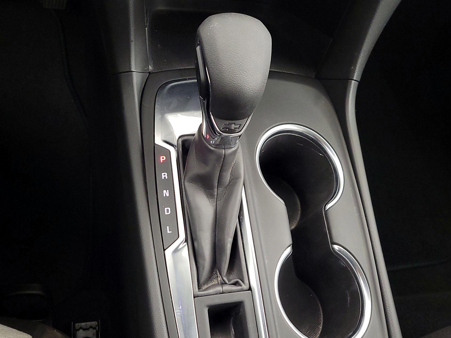 Thumbnail: 2022 Chevrolet Equinox - 17